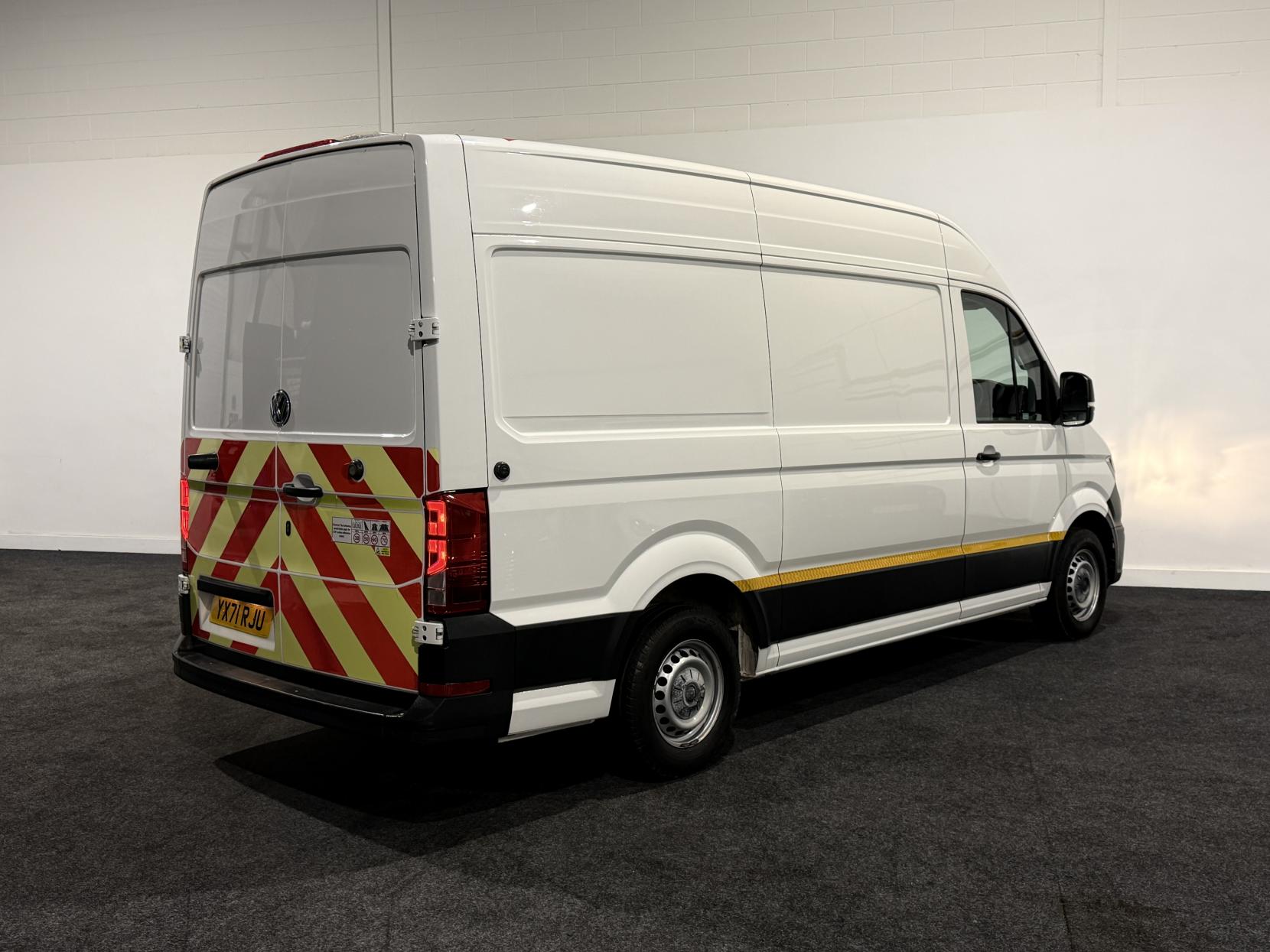 Volkswagen Crafter 2.0 TDI CR35 Trendline Panel Van 5dr Diesel Manual FWD MWB Euro 6 (s/s) (140 ps)