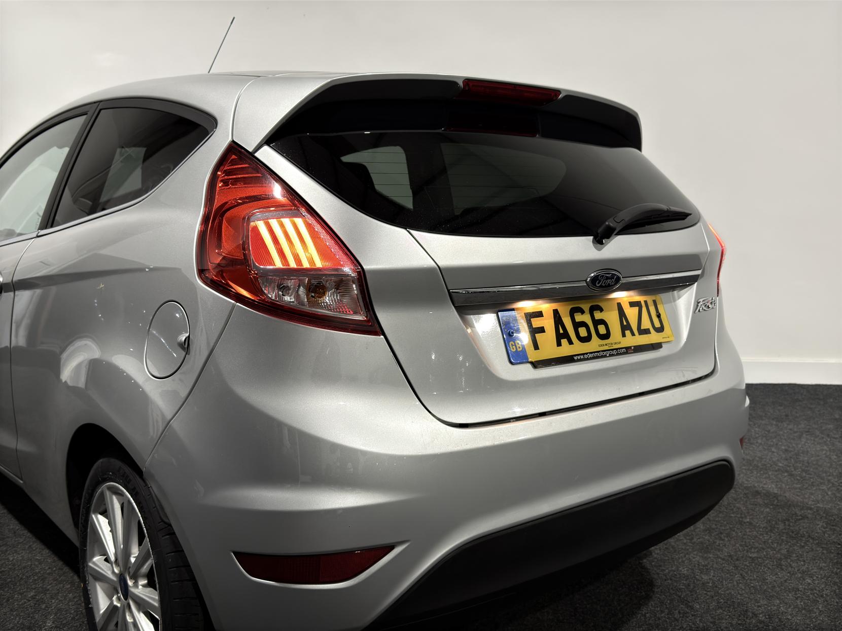 Ford Fiesta 1.5 TDCi Titanium Hatchback 3dr Diesel Manual Euro 6 (75 ps)