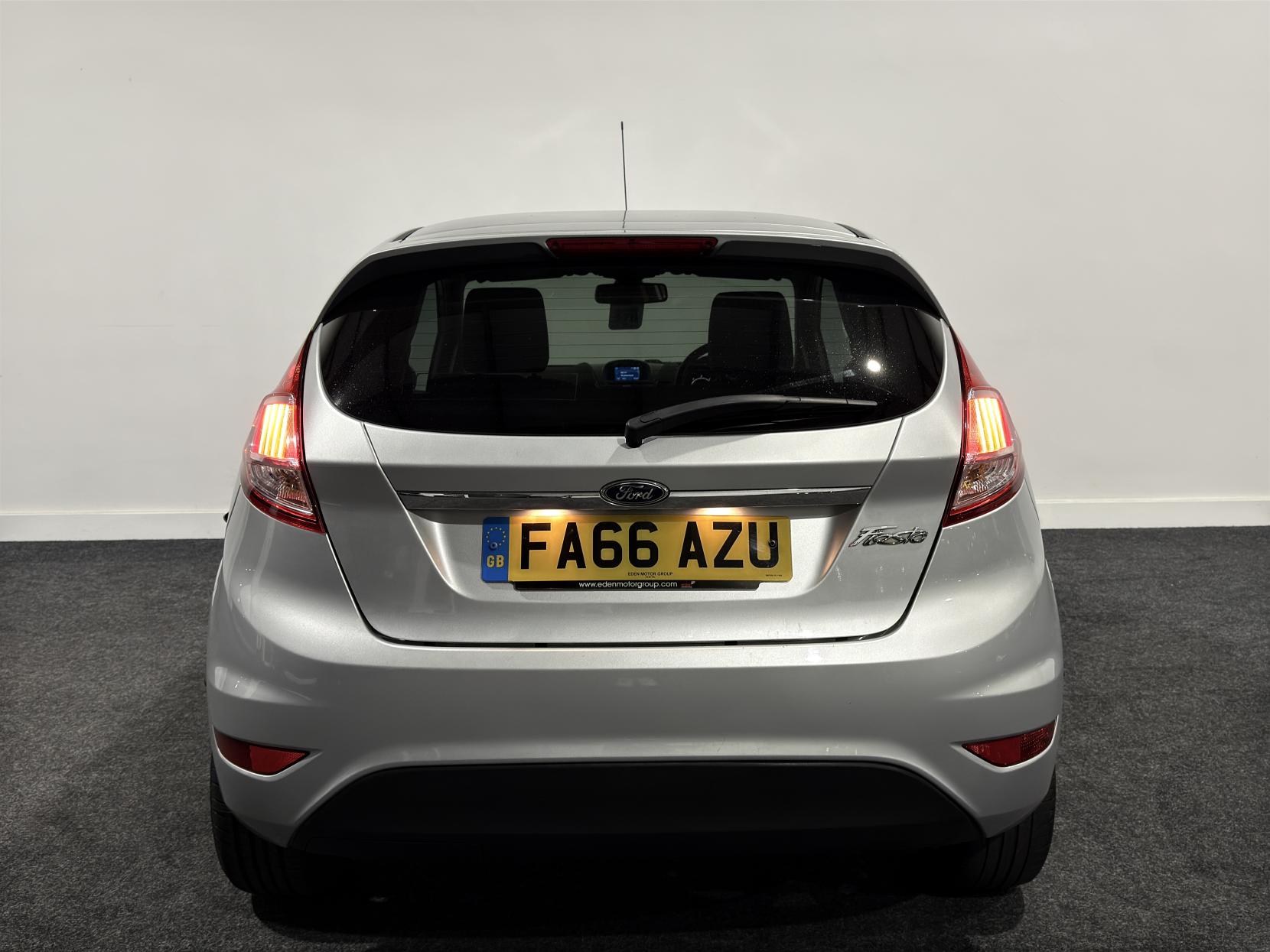 Ford Fiesta 1.5 TDCi Titanium Hatchback 3dr Diesel Manual Euro 6 (75 ps)