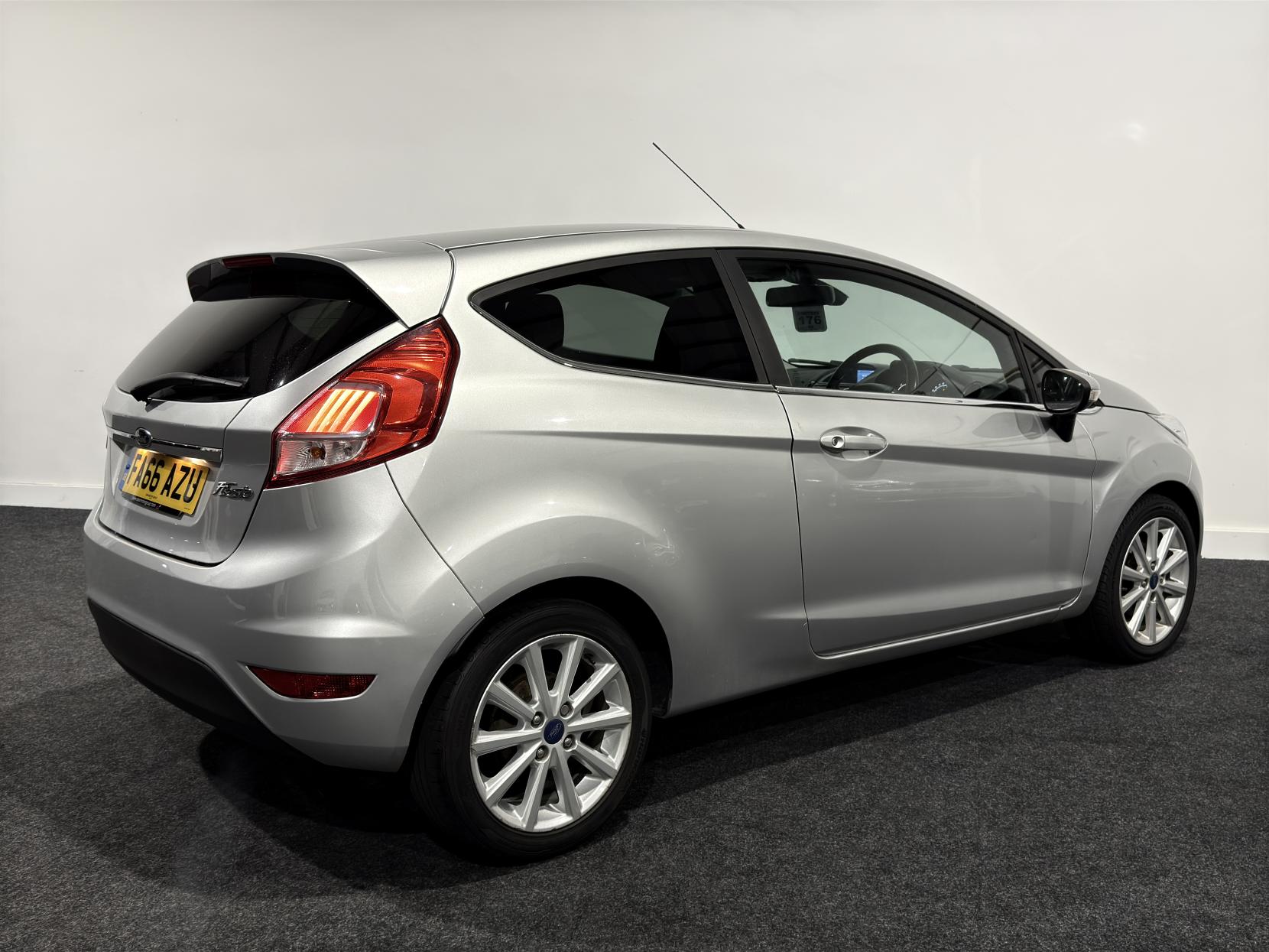 Ford Fiesta 1.5 TDCi Titanium Hatchback 3dr Diesel Manual Euro 6 (75 ps)