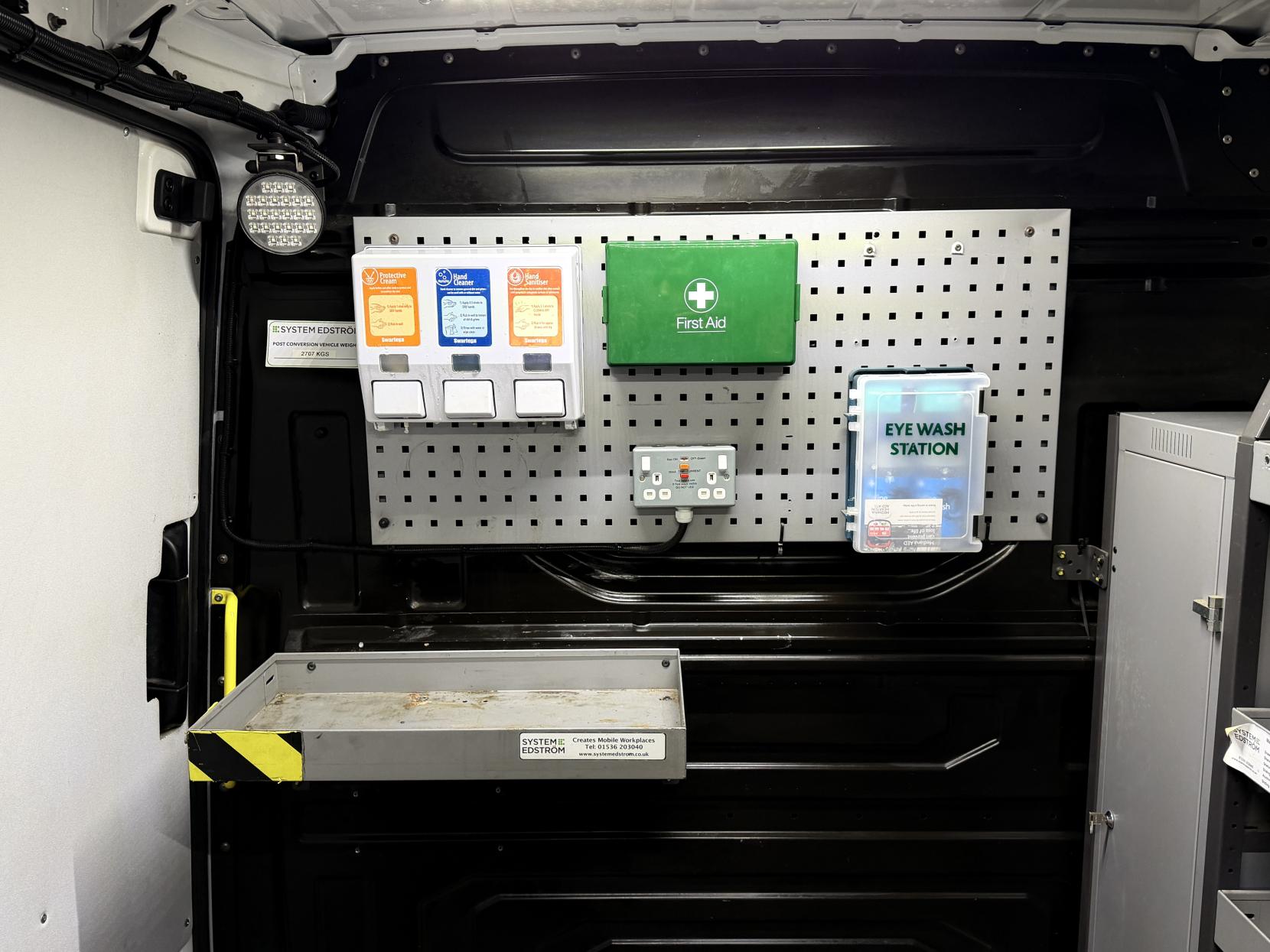 Volkswagen Crafter 2.0 TDI CR35 Trendline Panel Van 5dr Diesel Manual FWD MWB Euro 6 (s/s) (140 ps)