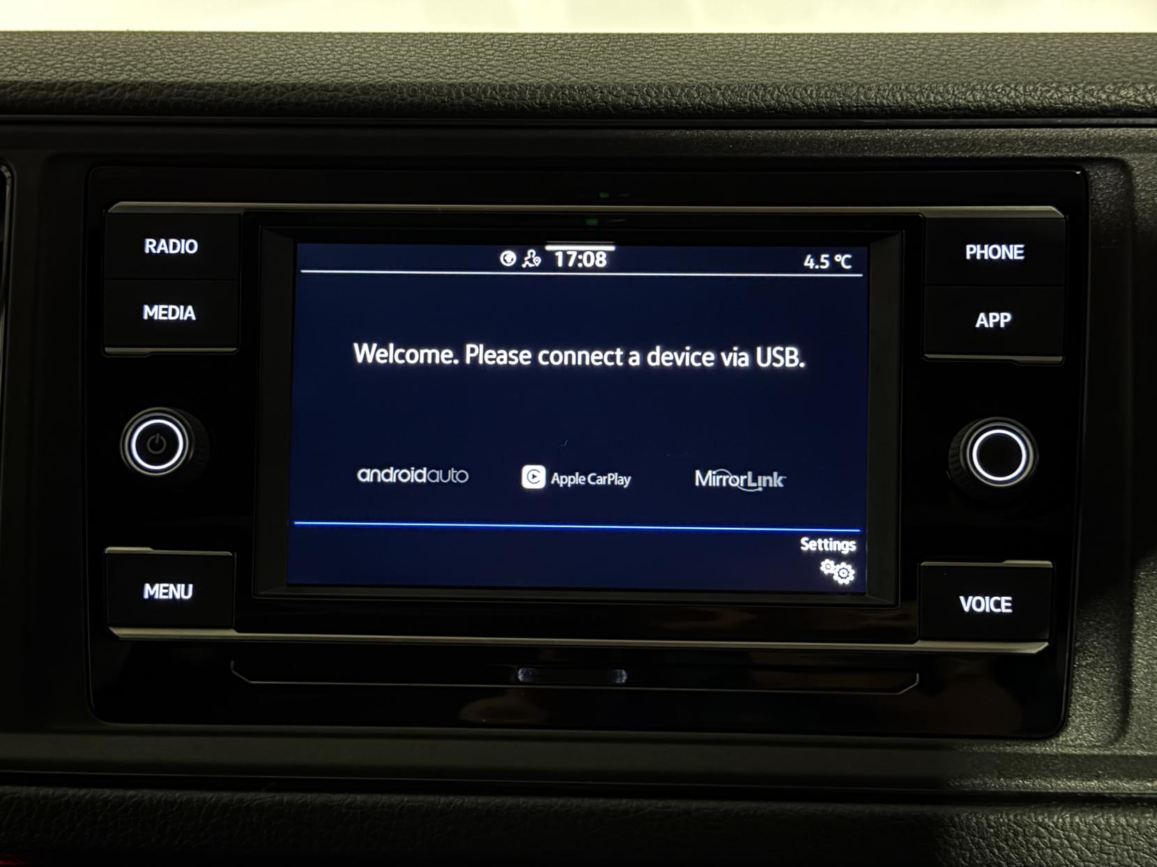 Volkswagen Crafter 2.0 TDI CR35 Trendline Panel Van 5dr Diesel Manual FWD MWB Euro 6 (s/s) (140 ps)