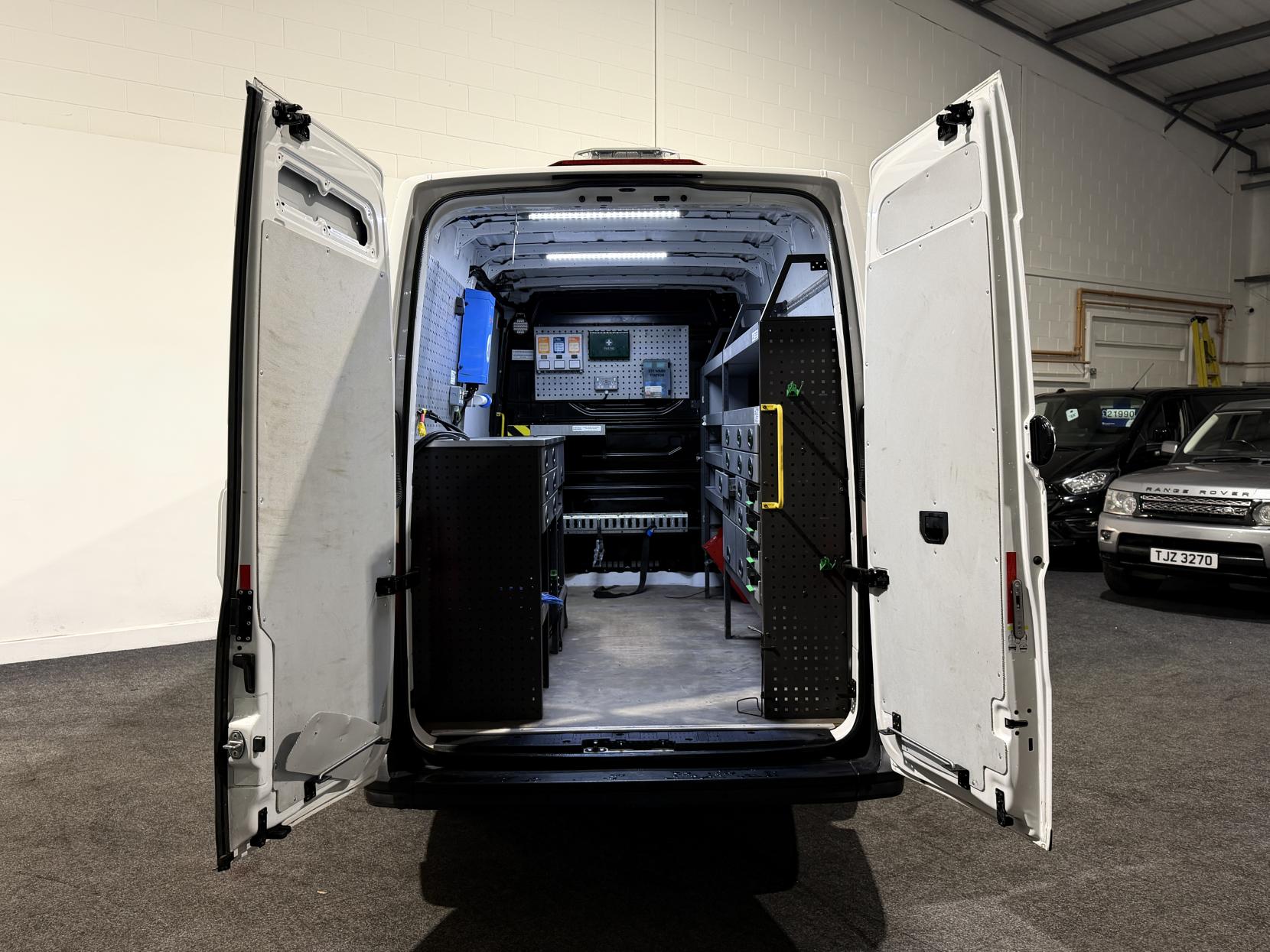 Volkswagen Crafter 2.0 TDI CR35 Trendline Panel Van 5dr Diesel Manual FWD MWB Euro 6 (s/s) (140 ps)