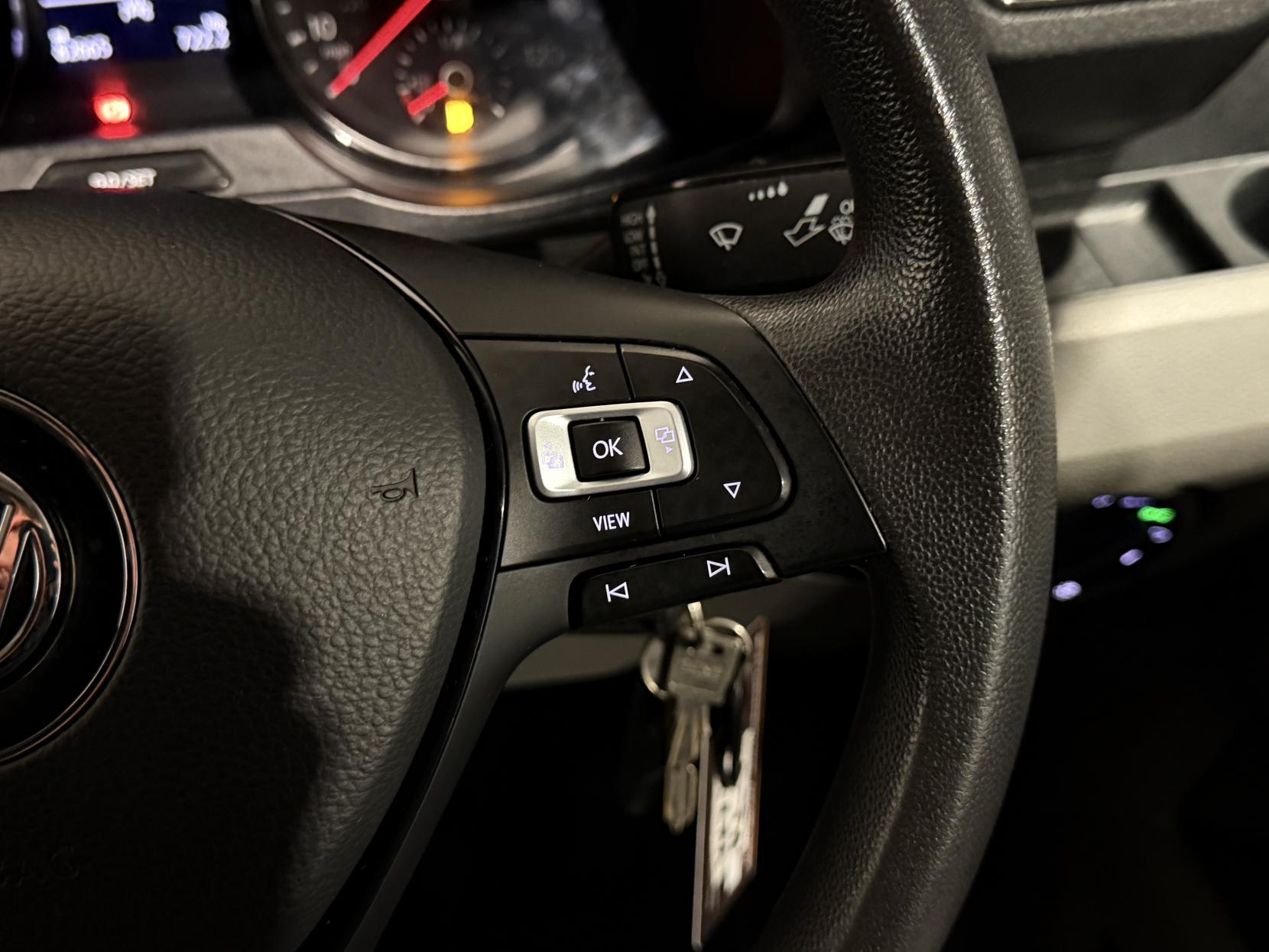 Volkswagen Crafter 2.0 TDI CR35 Trendline Panel Van 5dr Diesel Manual FWD MWB Euro 6 (s/s) (140 ps)