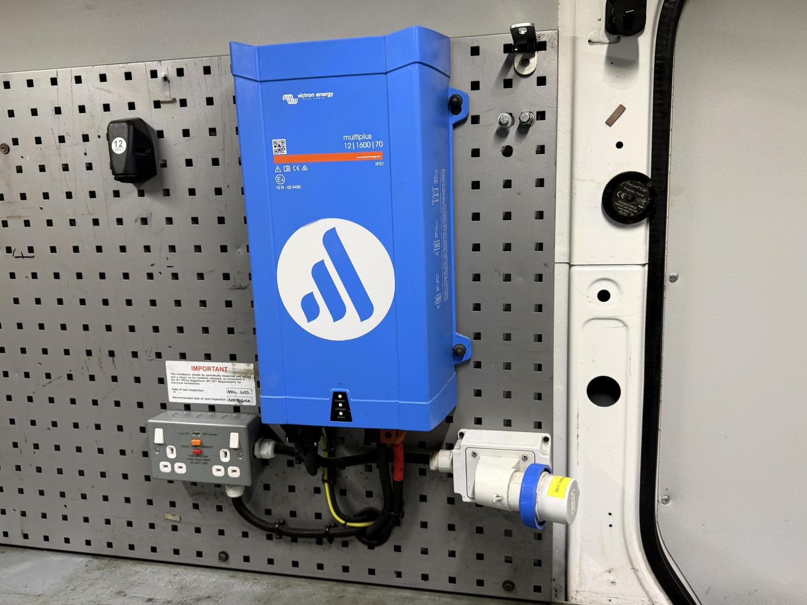 Volkswagen Crafter 2.0 TDI CR35 Trendline Panel Van 5dr Diesel Manual FWD MWB Euro 6 (s/s) (140 ps)