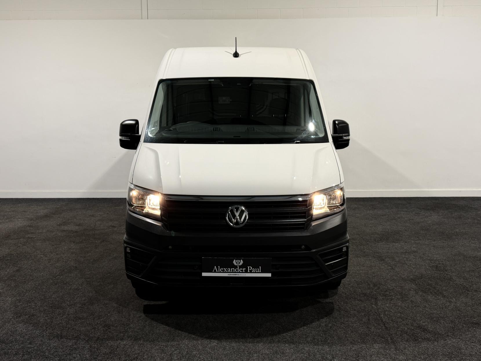 Volkswagen Crafter 2.0 TDI CR35 Trendline Panel Van 5dr Diesel Manual FWD MWB Euro 6 (s/s) (140 ps)
