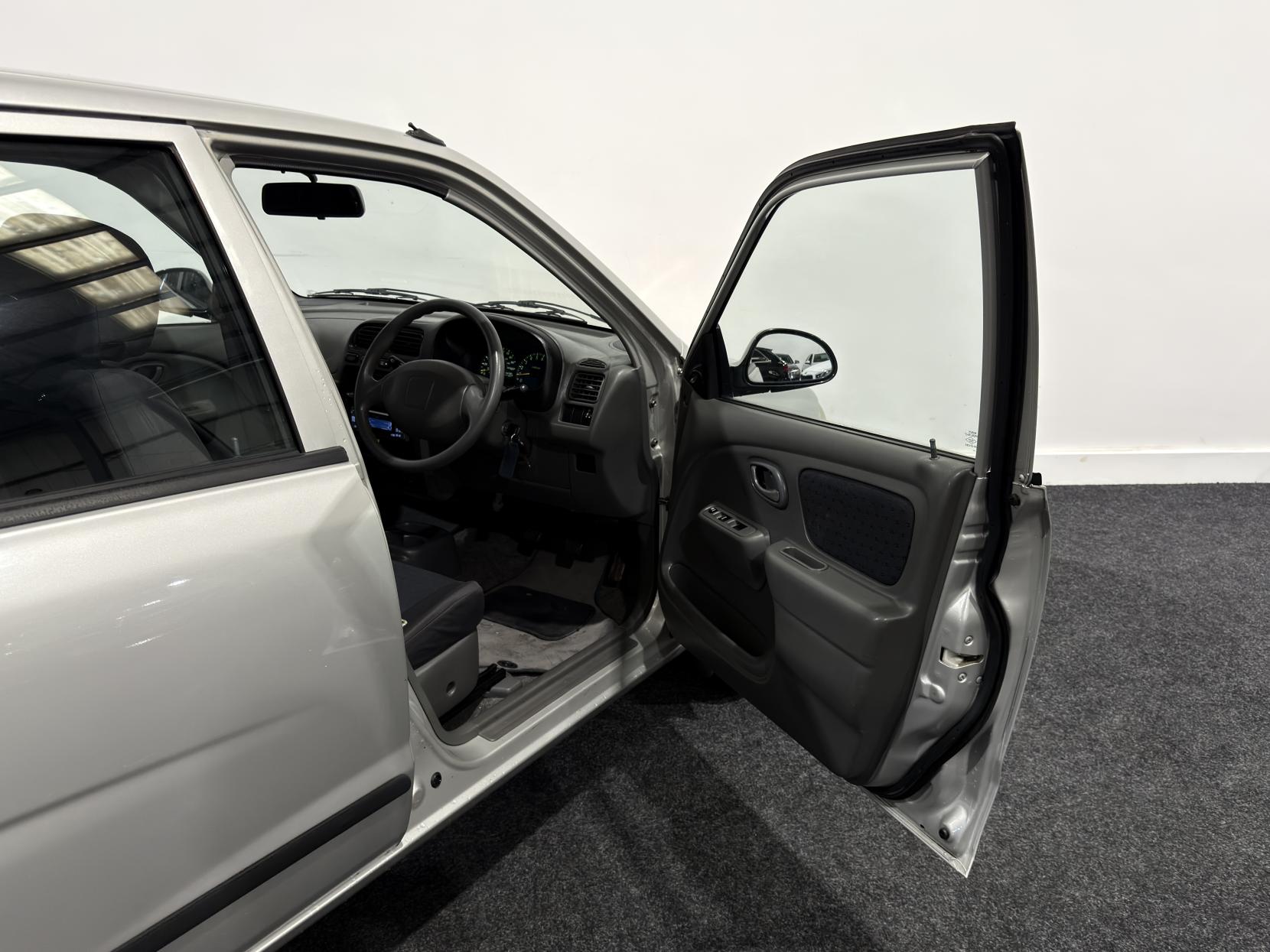 Suzuki Alto 1.1 GL Hatchback 5dr Petrol Manual (119 g/km, 61 bhp)
