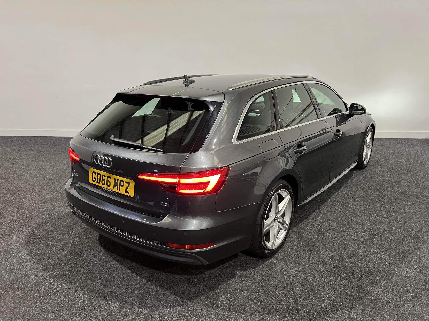 Audi A4 Avant 2.0 TDI S line Estate 5dr Diesel S Tronic Euro 6 (s/s) (150 ps)