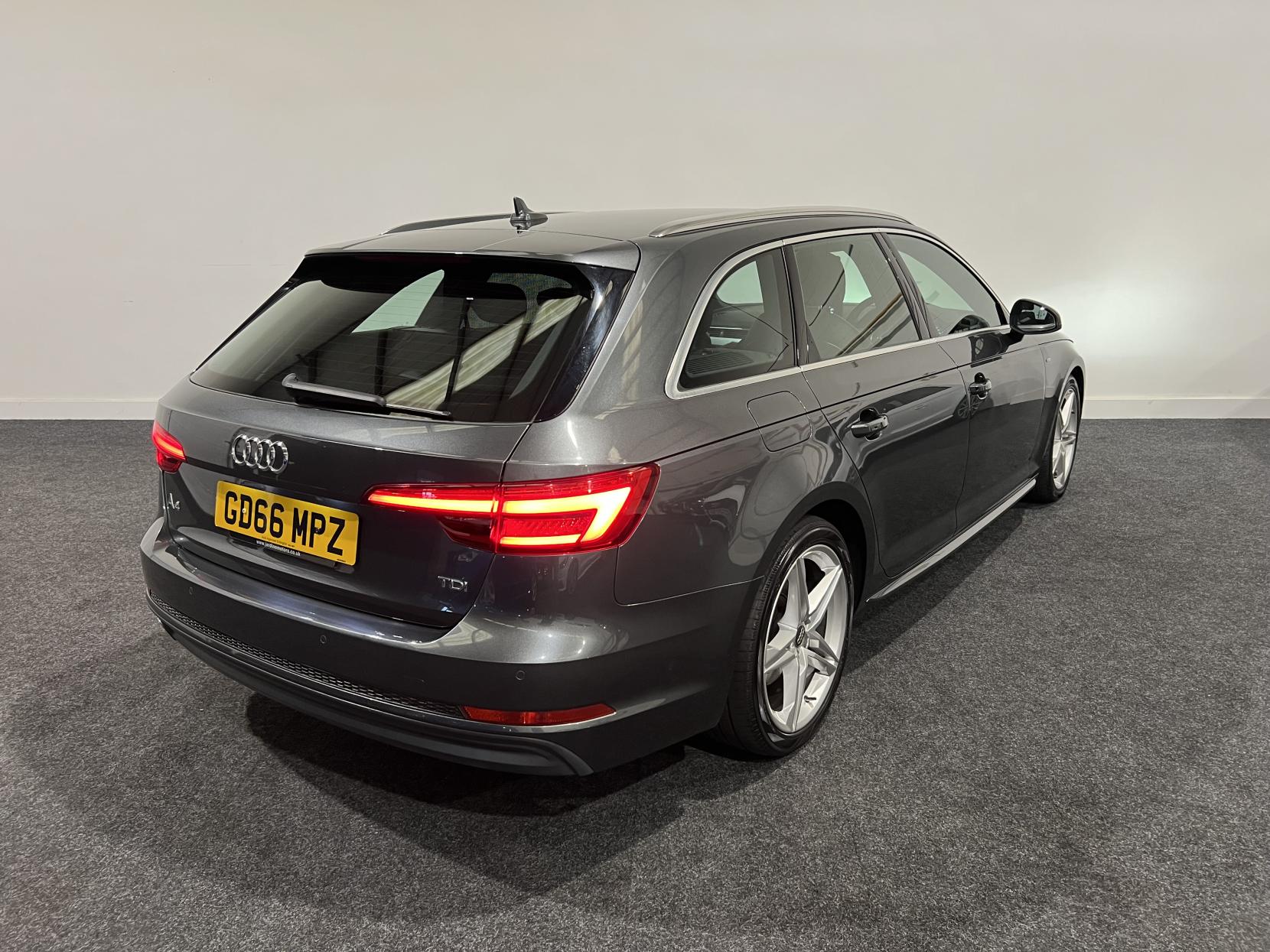 Audi A4 Avant 2.0 TDI S line Estate 5dr Diesel S Tronic Euro 6 (s/s) (150 ps)