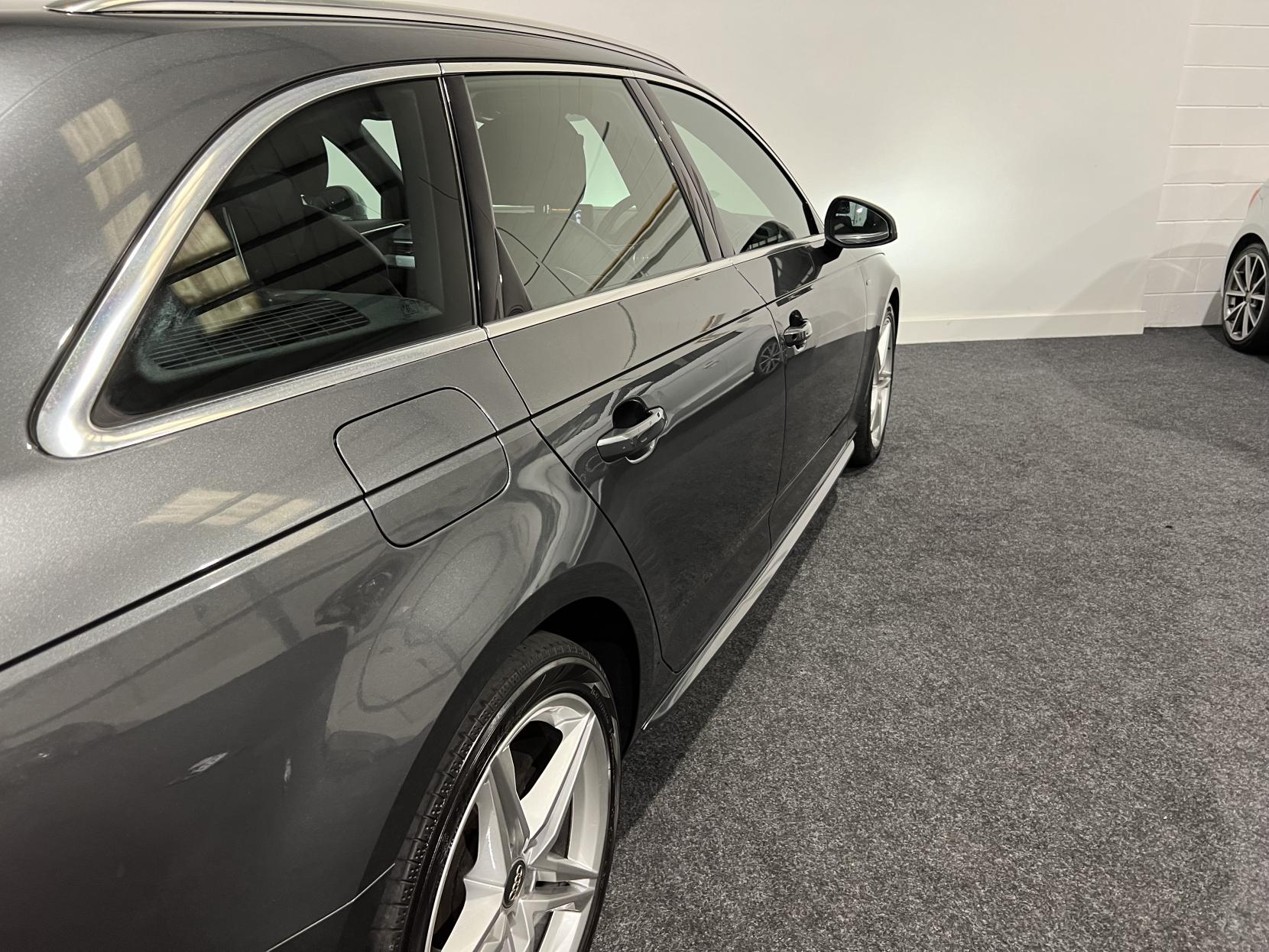Audi A4 Avant 2.0 TDI S line Estate 5dr Diesel S Tronic Euro 6 (s/s) (150 ps)
