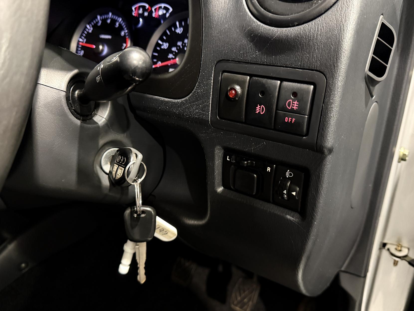 Suzuki Jimny 1.3 JLX SUV 3dr Petrol Manual (174 g/km, 83 bhp)