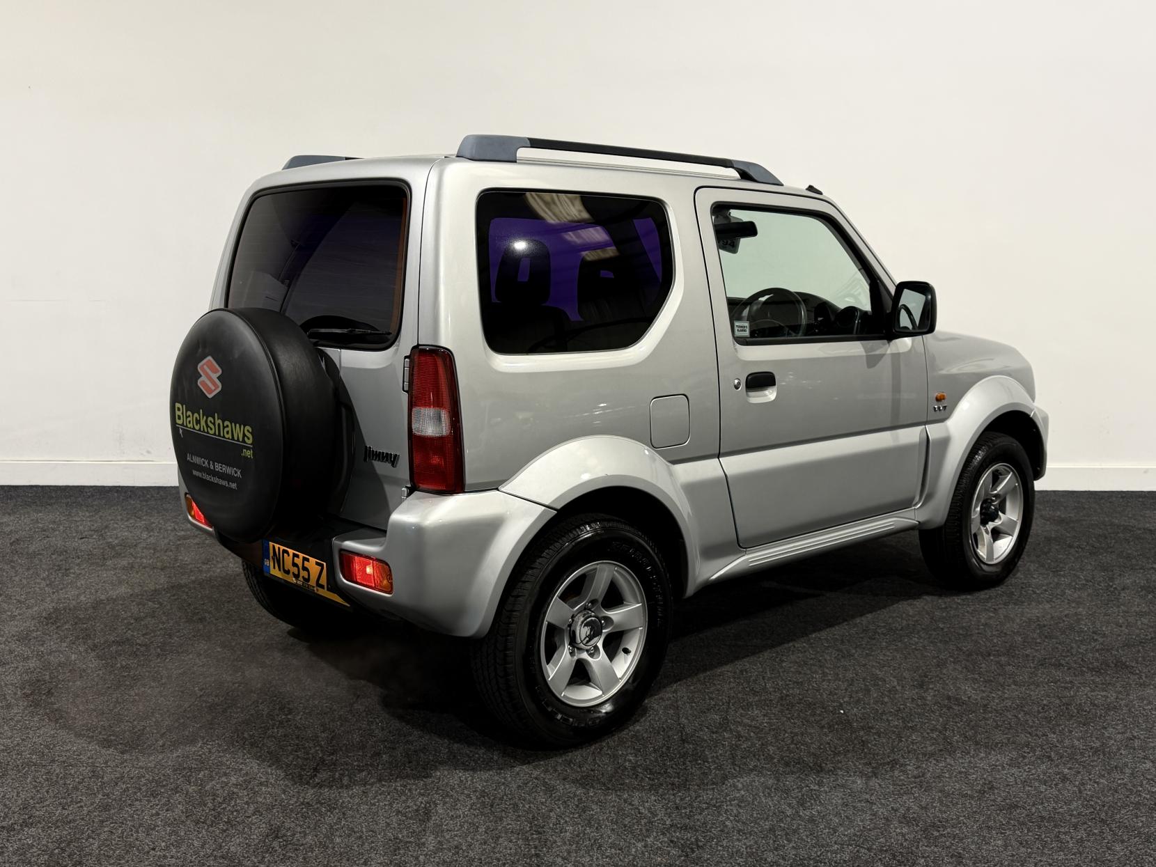Suzuki Jimny 1.3 JLX SUV 3dr Petrol Manual (174 g/km, 83 bhp)