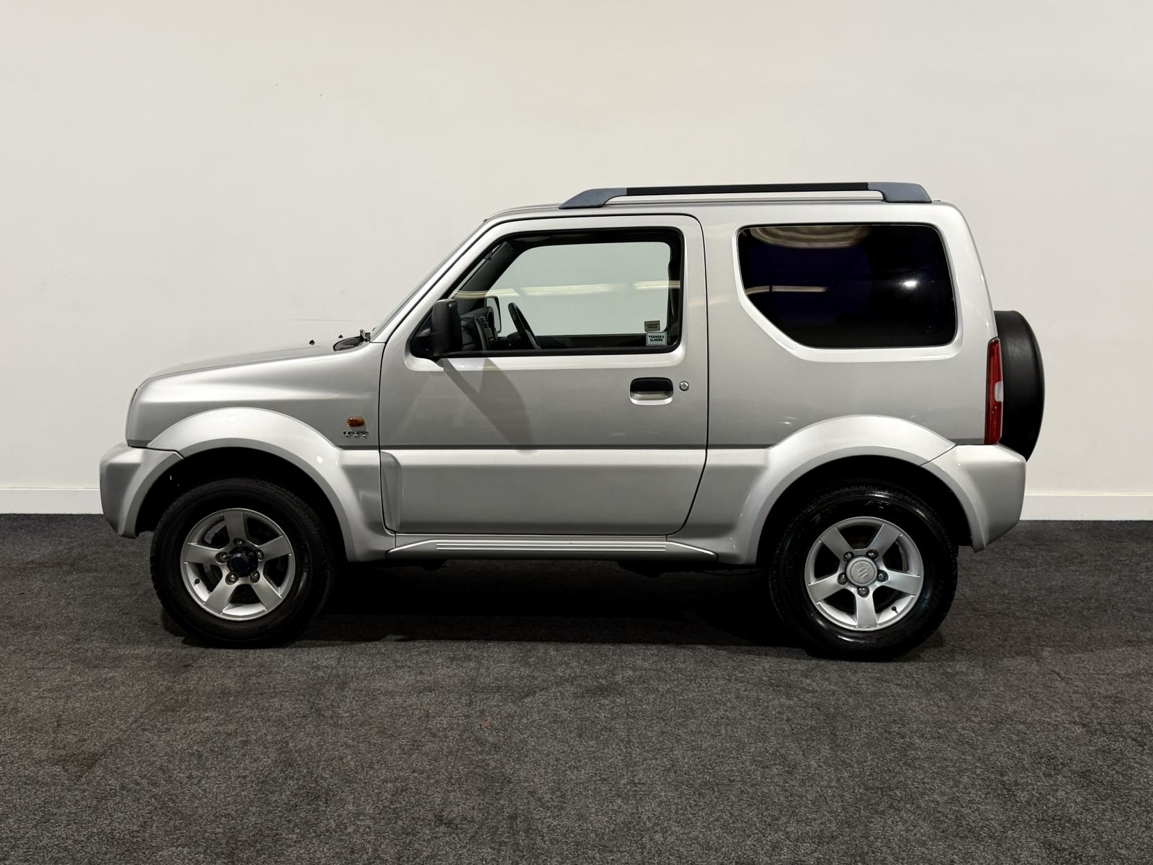 Suzuki Jimny 1.3 JLX SUV 3dr Petrol Manual (174 g/km, 83 bhp)