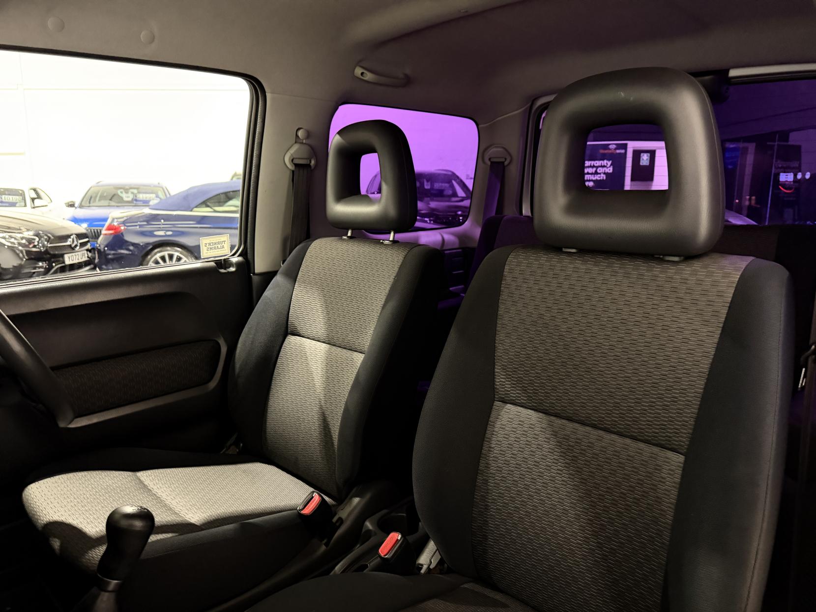 Suzuki Jimny 1.3 JLX SUV 3dr Petrol Manual (174 g/km, 83 bhp)