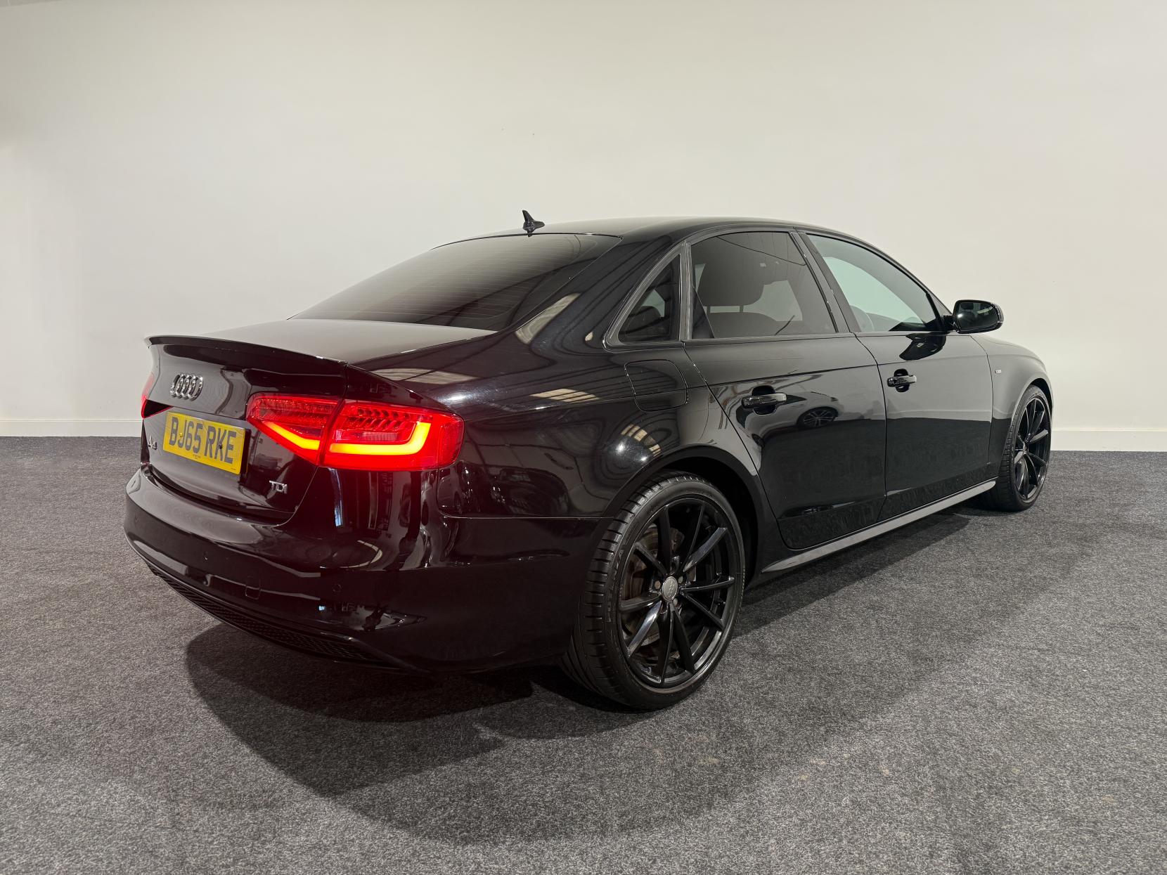 Audi A4 2.0 TDI Black Edition Saloon 4dr Diesel Manual Euro 6 (s/s) (Nav) (190 ps)