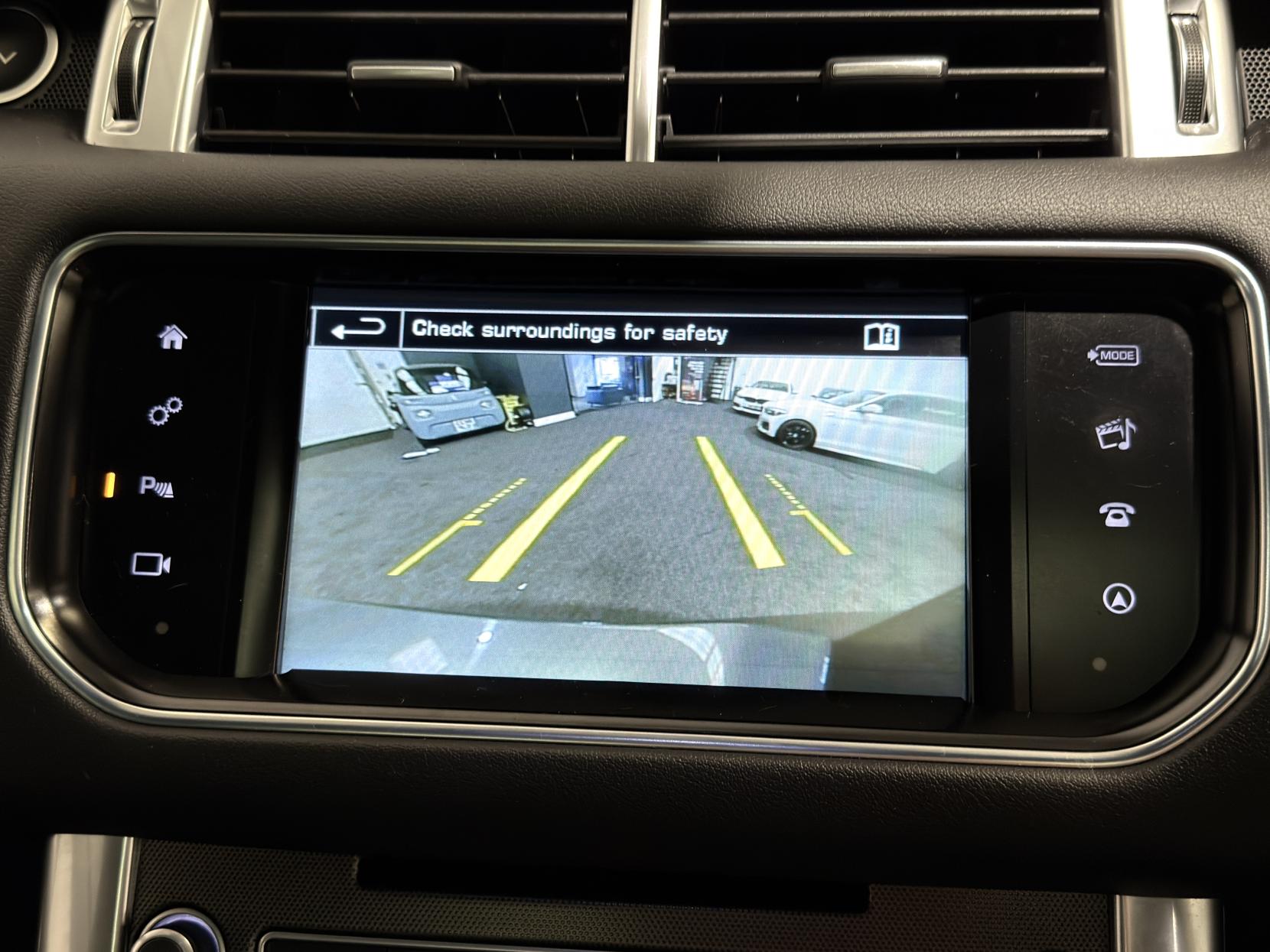 Land Rover Range Rover Sport 3.0 SD V6 HSE Dynamic SUV 5dr Diesel Auto 4WD Euro 6 (s/s) (306 ps)