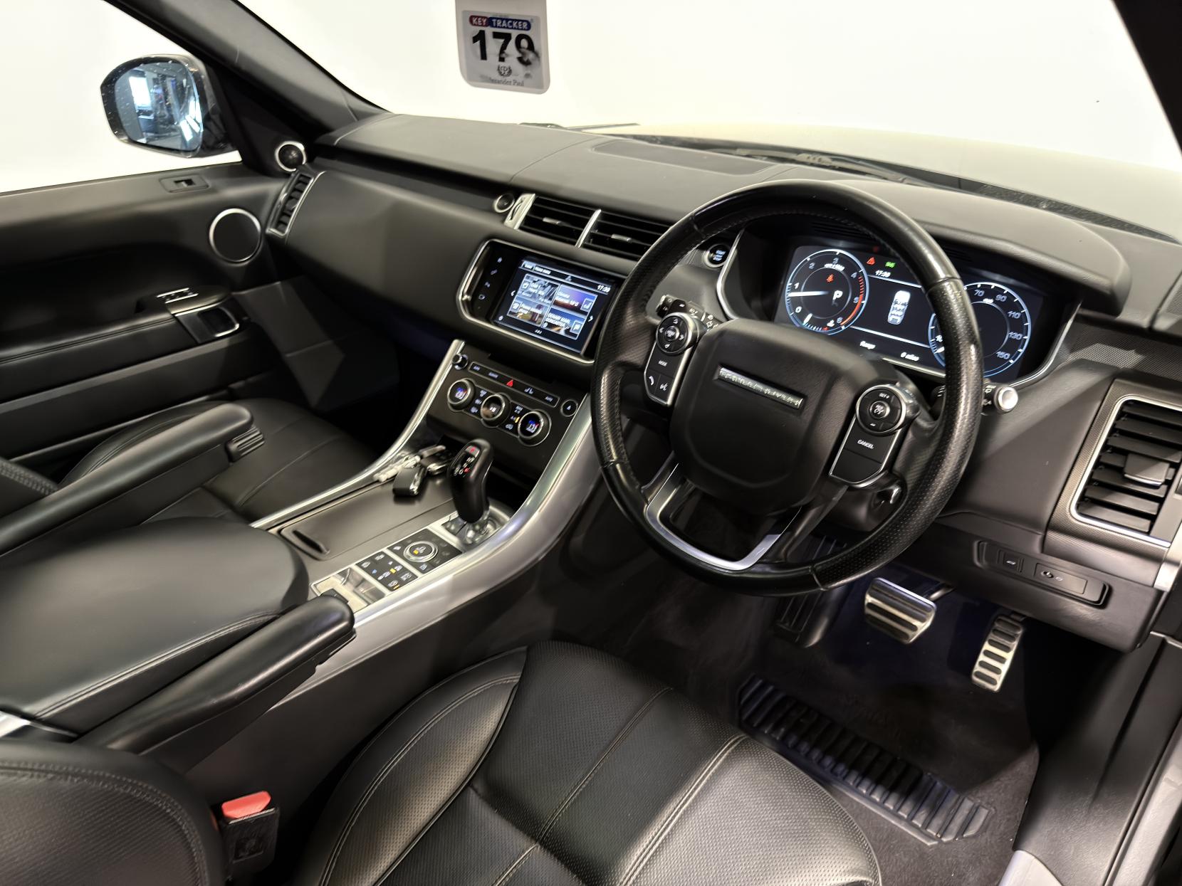 Land Rover Range Rover Sport 3.0 SD V6 HSE Dynamic SUV 5dr Diesel Auto 4WD Euro 6 (s/s) (306 ps)