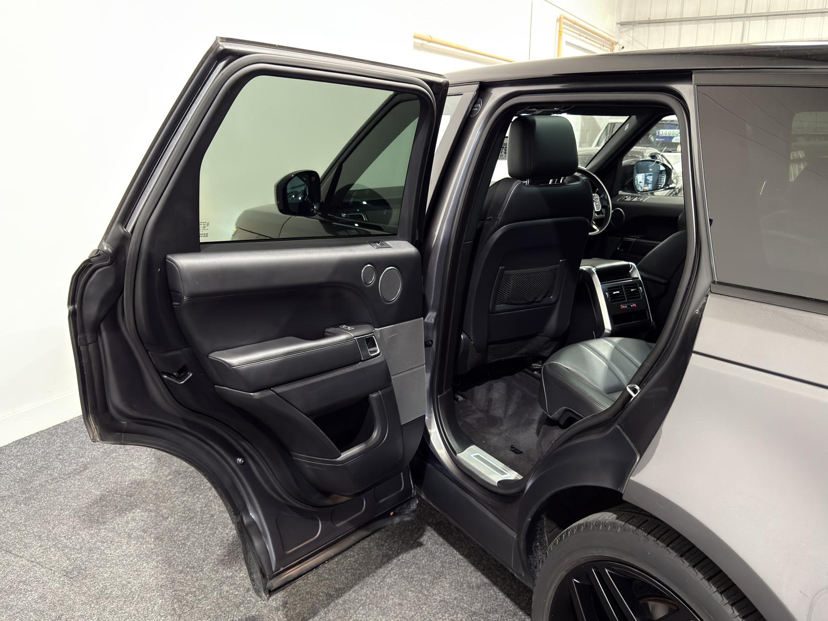 Land Rover Range Rover Sport 3.0 SD V6 HSE Dynamic SUV 5dr Diesel Auto 4WD Euro 6 (s/s) (306 ps)