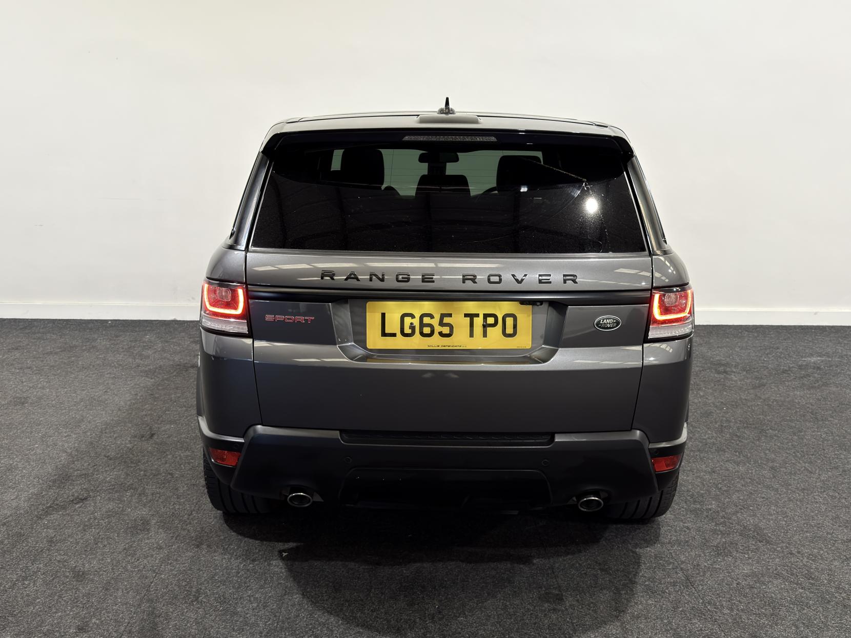 Land Rover Range Rover Sport 3.0 SD V6 HSE Dynamic SUV 5dr Diesel Auto 4WD Euro 6 (s/s) (306 ps)