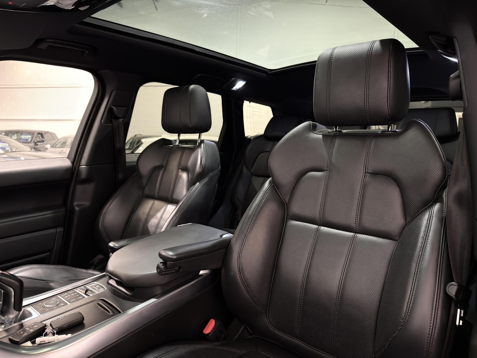 Land Rover Range Rover Sport 3.0 SD V6 HSE Dynamic SUV 5dr Diesel Auto 4WD Euro 6 (s/s) (306 ps)