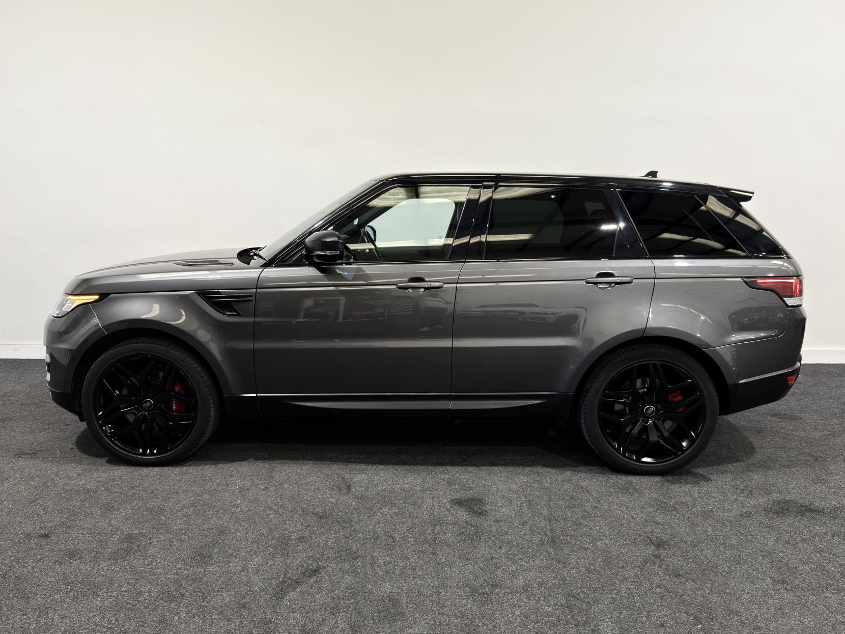 Land Rover Range Rover Sport 3.0 SD V6 HSE Dynamic SUV 5dr Diesel Auto 4WD Euro 6 (s/s) (306 ps)