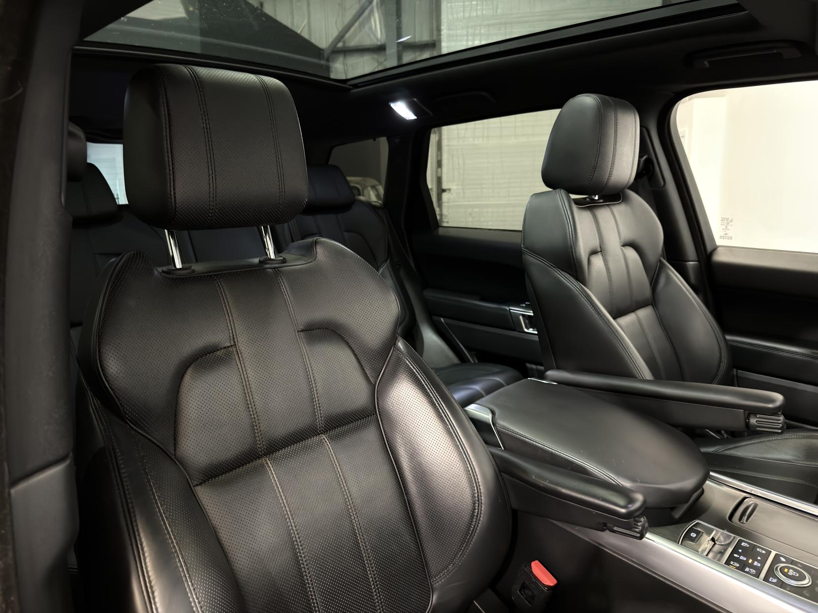 Land Rover Range Rover Sport 3.0 SD V6 HSE Dynamic SUV 5dr Diesel Auto 4WD Euro 6 (s/s) (306 ps)