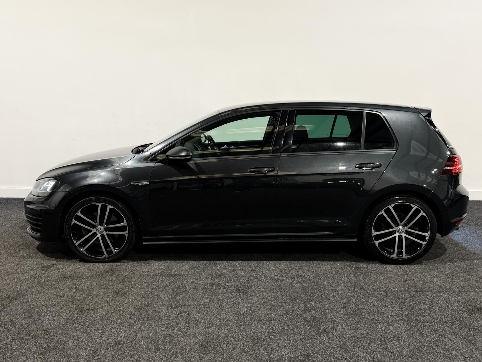 Volkswagen Golf 2.0 TDI BlueMotion Tech GTD Hatchback 5dr Diesel Manual Euro 6 (s/s) (184 ps)