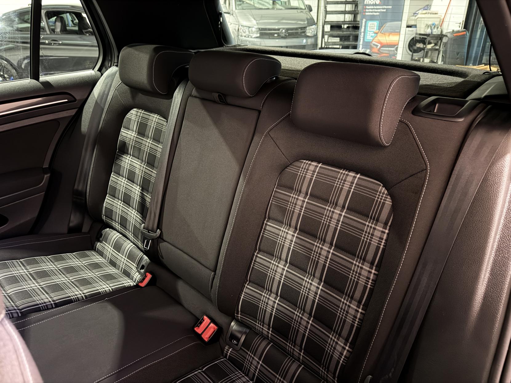 Volkswagen Golf 2.0 TDI BlueMotion Tech GTD Hatchback 5dr Diesel Manual Euro 6 (s/s) (184 ps)