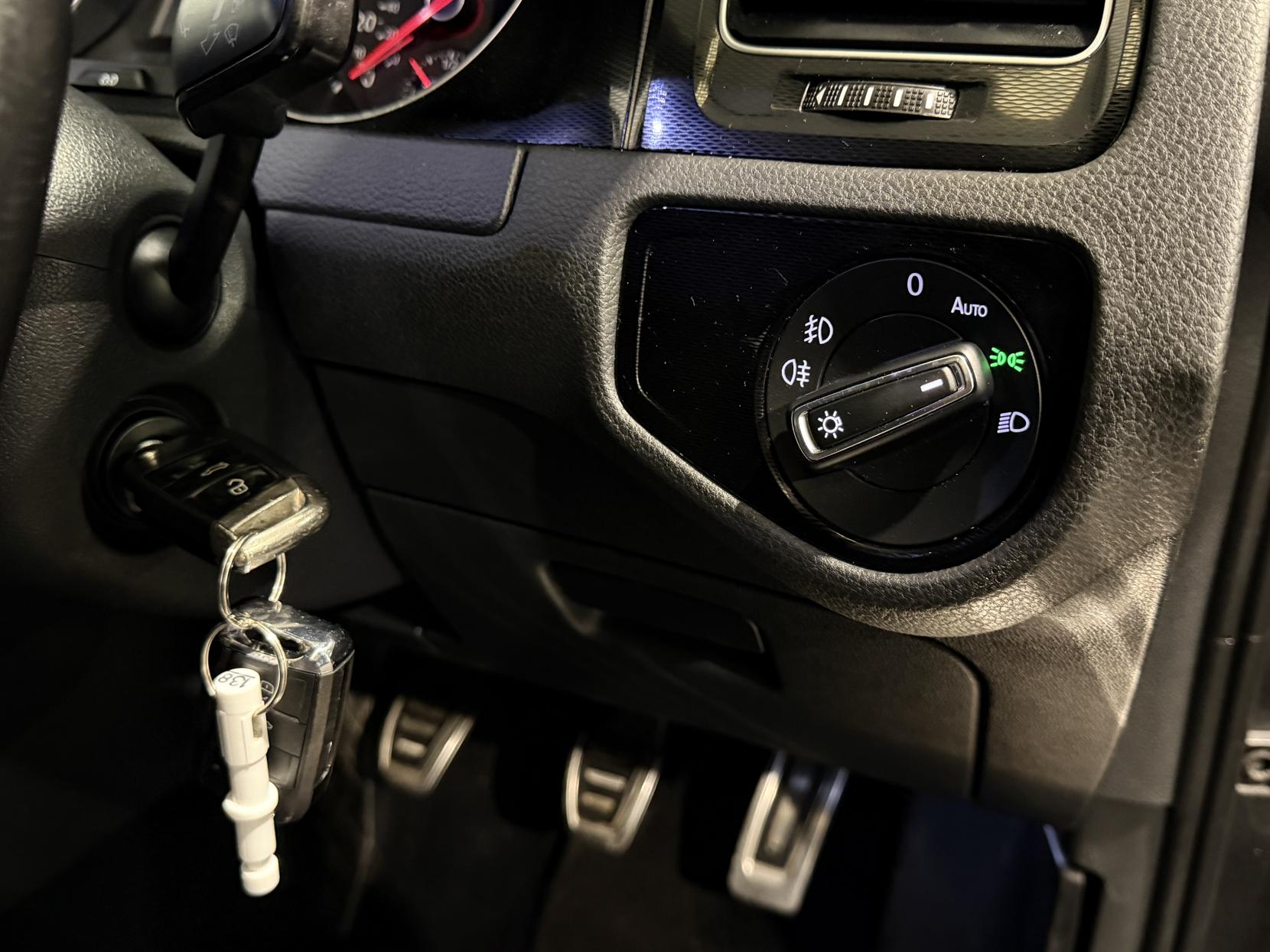 Volkswagen Golf 2.0 TDI BlueMotion Tech GTD Hatchback 5dr Diesel Manual Euro 6 (s/s) (184 ps)