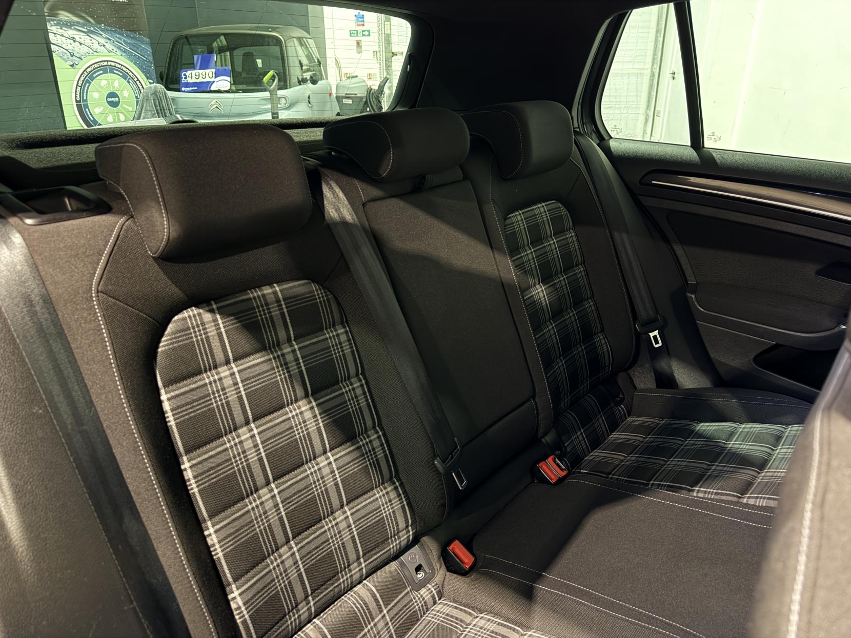 Volkswagen Golf 2.0 TDI BlueMotion Tech GTD Hatchback 5dr Diesel Manual Euro 6 (s/s) (184 ps)