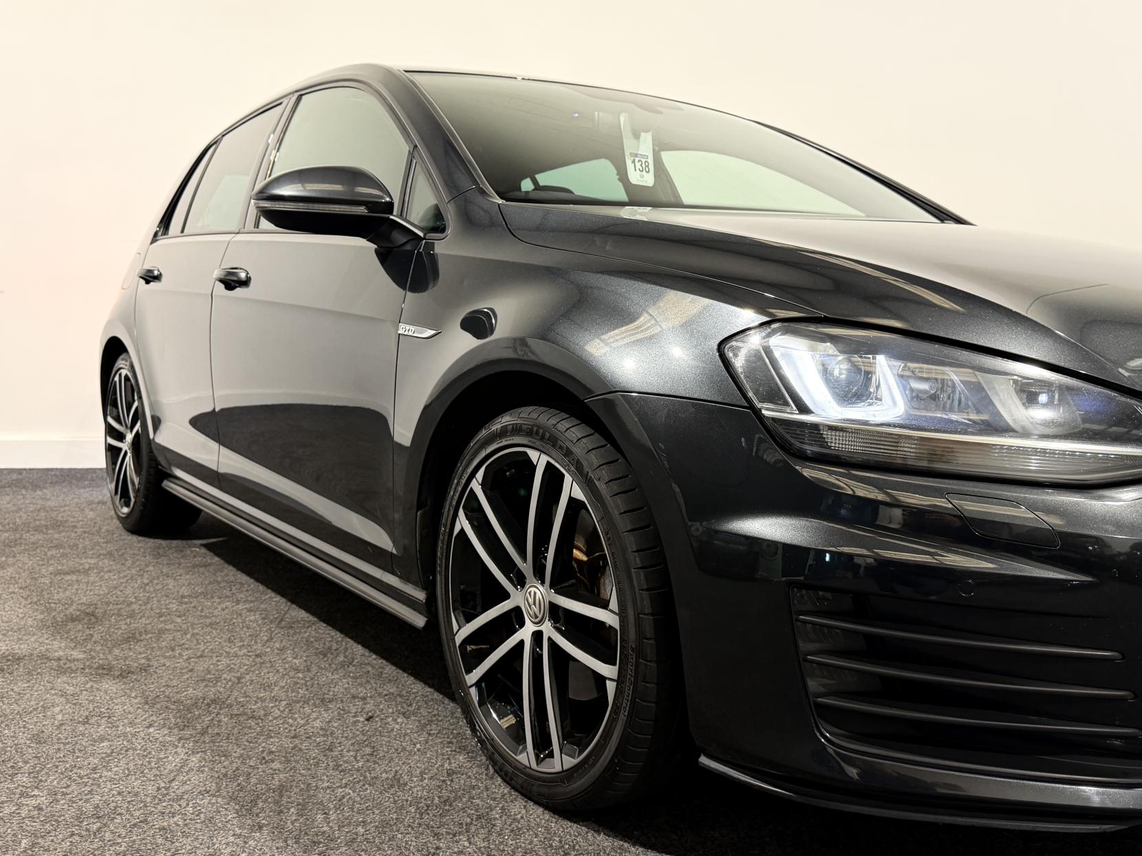 Volkswagen Golf 2.0 TDI BlueMotion Tech GTD Hatchback 5dr Diesel Manual Euro 6 (s/s) (184 ps)