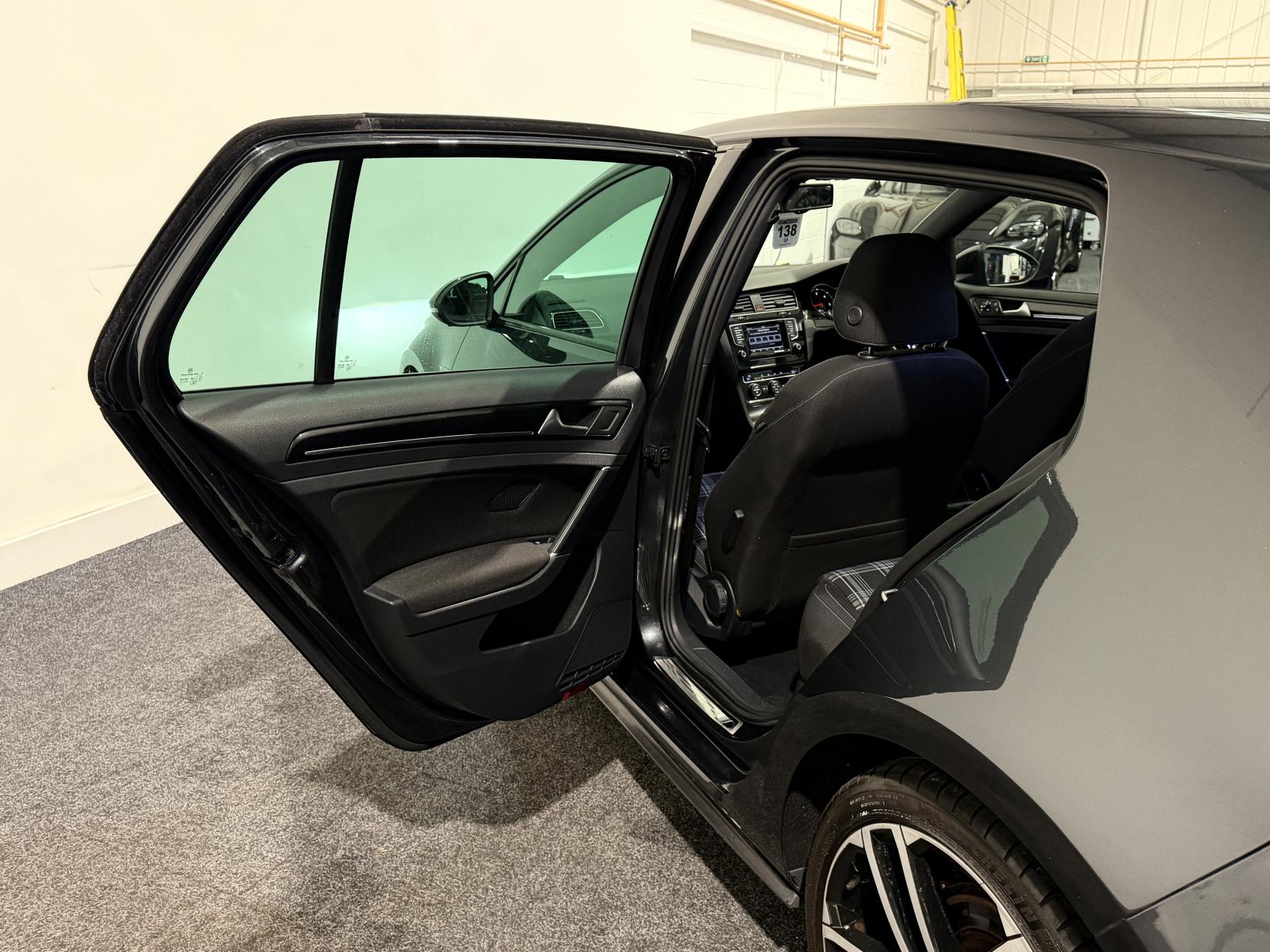 Volkswagen Golf 2.0 TDI BlueMotion Tech GTD Hatchback 5dr Diesel Manual Euro 6 (s/s) (184 ps)