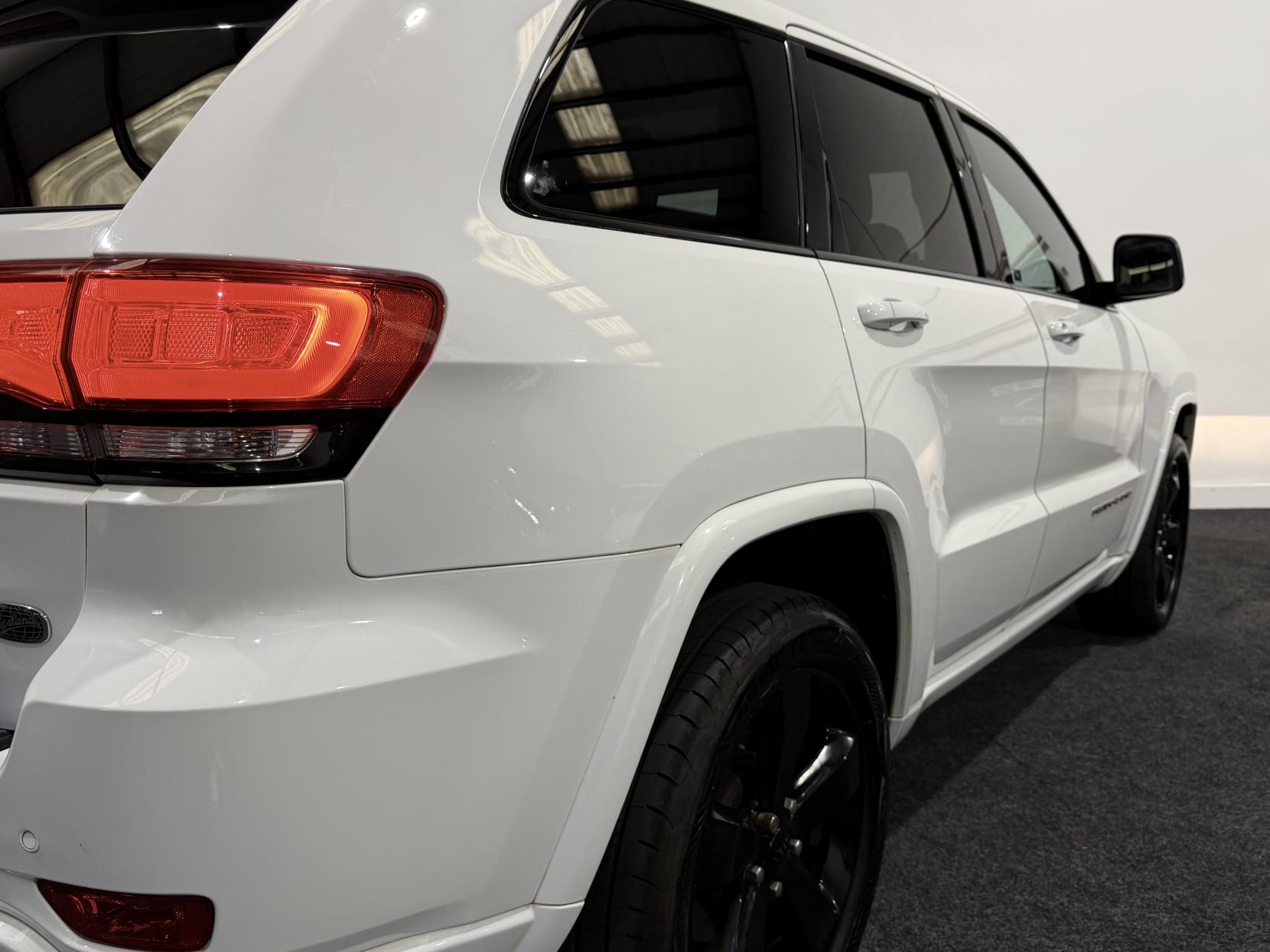 Jeep Grand Cherokee 3.0 V6 CRD Overland SUV 5dr Diesel Auto 4WD Euro 5 (247 bhp)