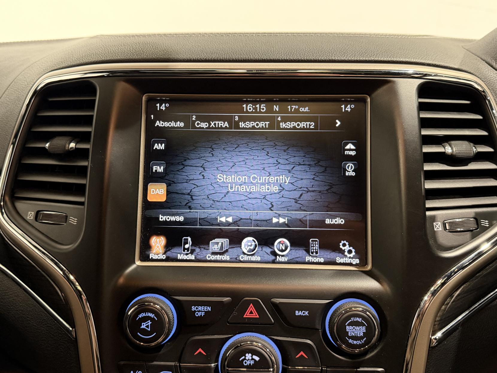 Jeep Grand Cherokee 3.0 V6 CRD Overland SUV 5dr Diesel Auto 4WD Euro 5 (247 bhp)