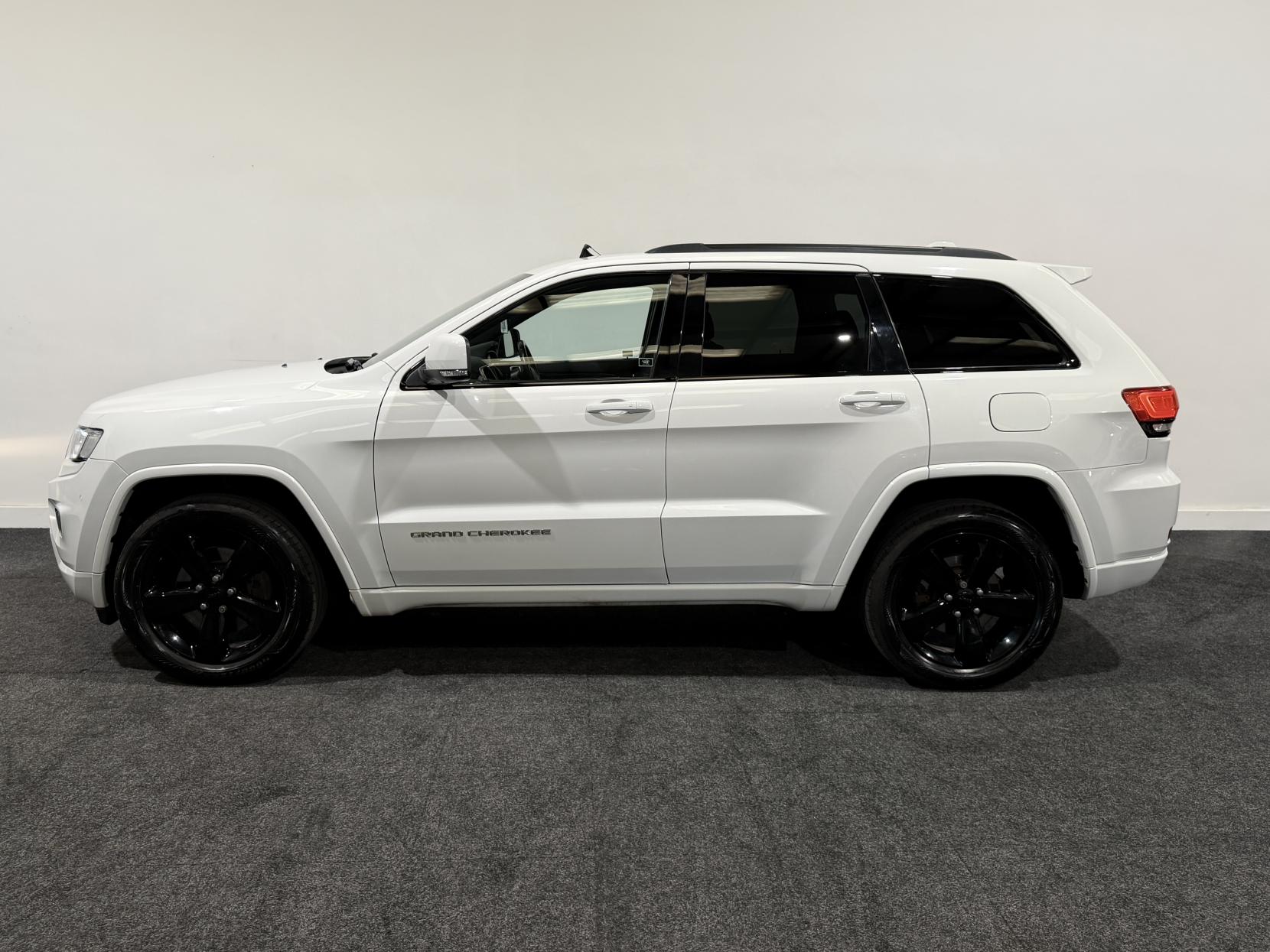 Jeep Grand Cherokee 3.0 V6 CRD Overland SUV 5dr Diesel Auto 4WD Euro 5 (247 bhp)