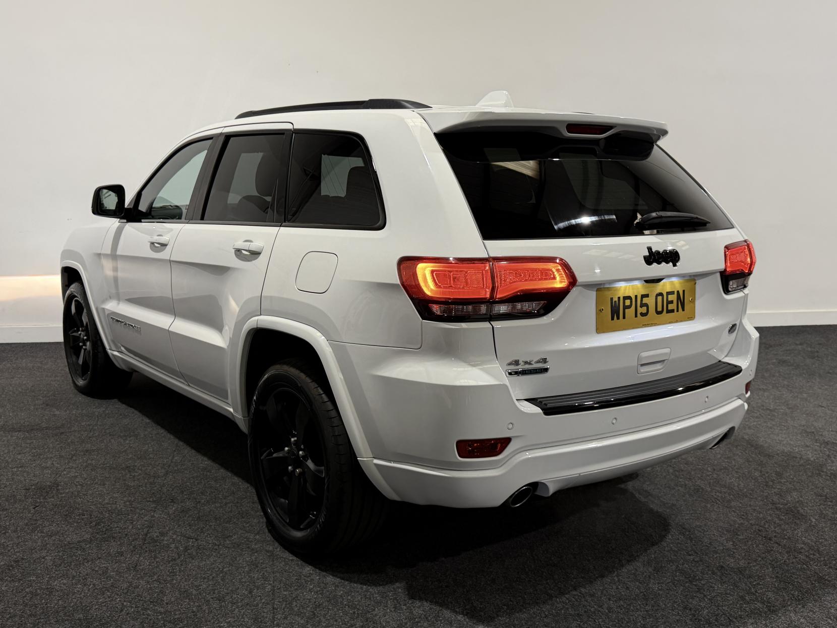 Jeep Grand Cherokee 3.0 V6 CRD Overland SUV 5dr Diesel Auto 4WD Euro 5 (247 bhp)