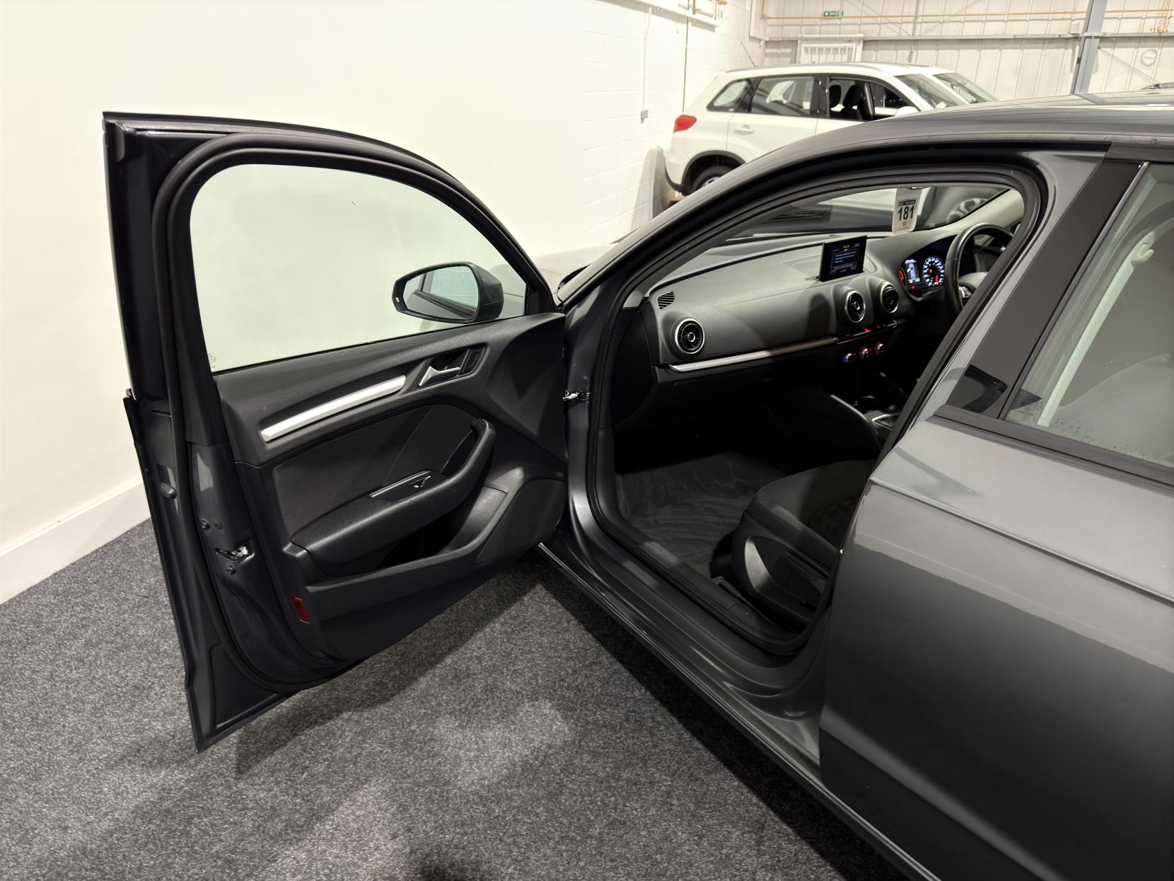 Audi A3 2.0 TDI SE Sportback 5dr Diesel Manual Euro 6 (s/s) (150 ps)