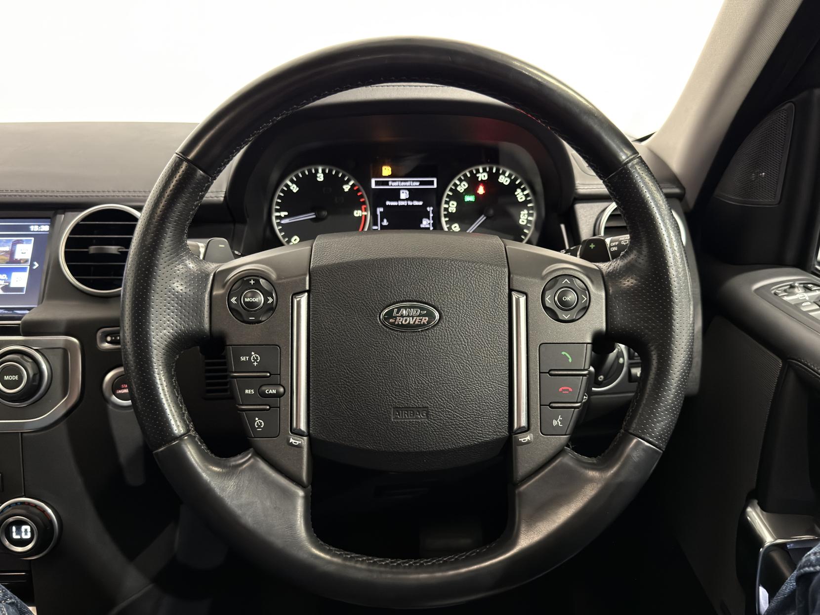 Land Rover Discovery 4 3.0 SD V6 HSE Luxury SUV 5dr Diesel Auto 4WD Euro 6 (s/s) (256 bhp)