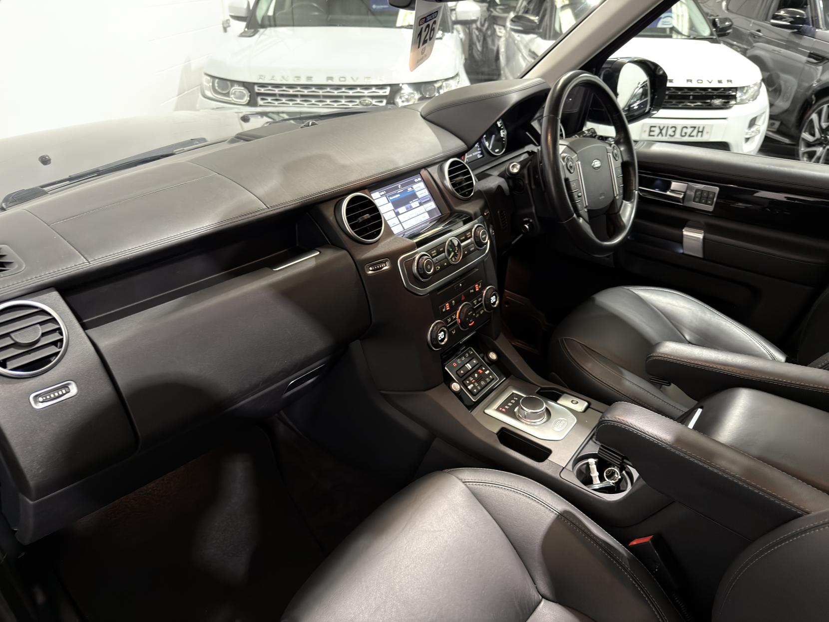Land Rover Discovery 4 3.0 SD V6 HSE Luxury SUV 5dr Diesel Auto 4WD Euro 6 (s/s) (256 bhp)