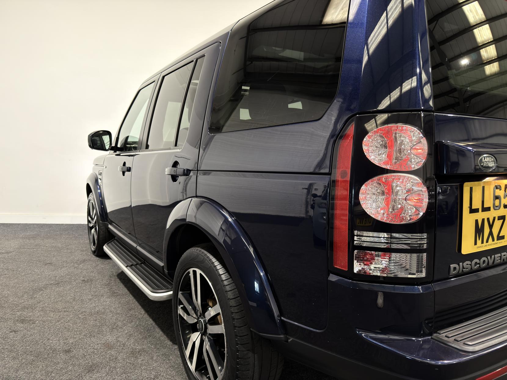 Land Rover Discovery 4 3.0 SD V6 HSE Luxury SUV 5dr Diesel Auto 4WD Euro 6 (s/s) (256 bhp)
