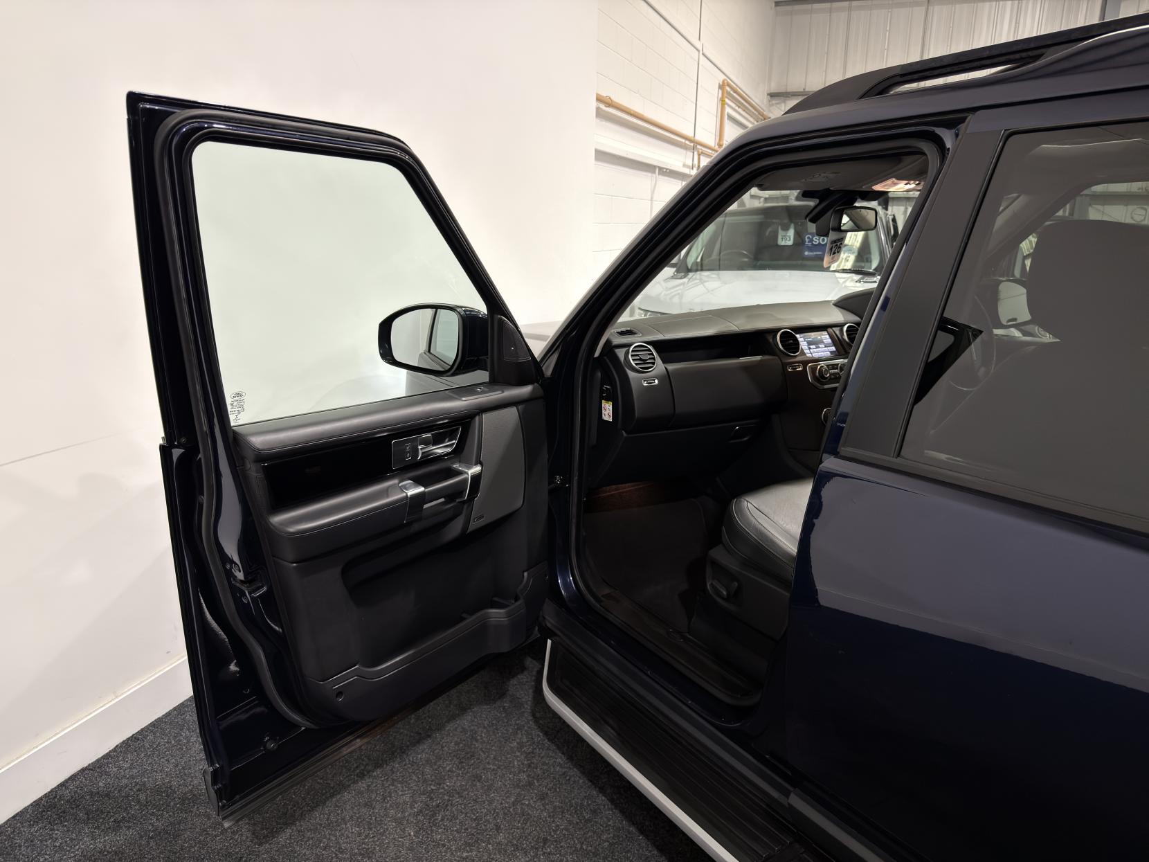 Land Rover Discovery 4 3.0 SD V6 HSE Luxury SUV 5dr Diesel Auto 4WD Euro 6 (s/s) (256 bhp)