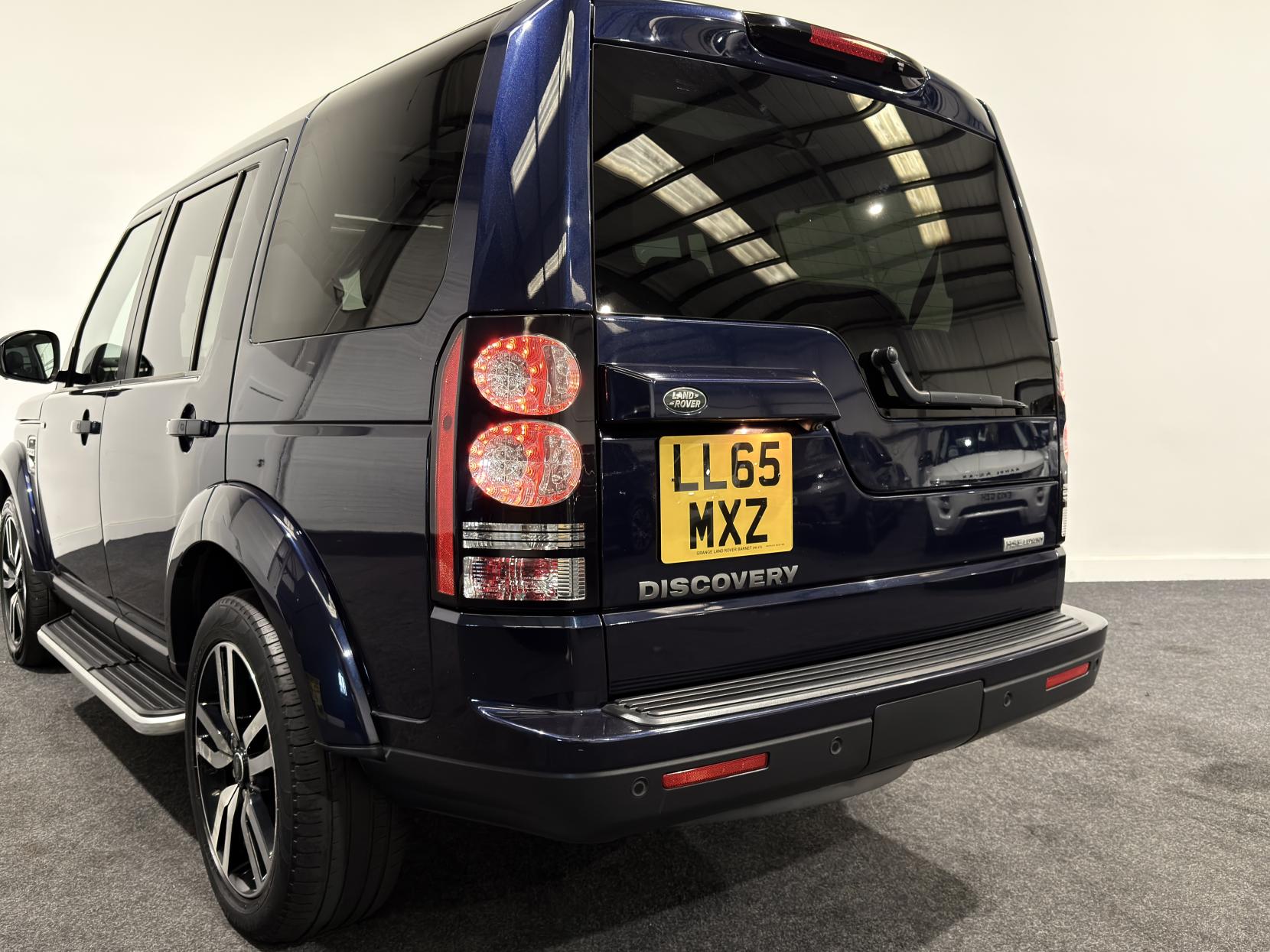Land Rover Discovery 4 3.0 SD V6 HSE Luxury SUV 5dr Diesel Auto 4WD Euro 6 (s/s) (256 bhp)