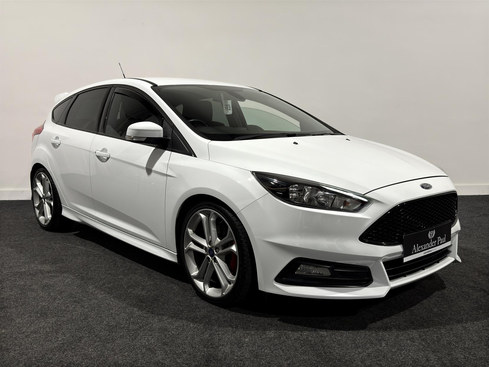 Ford Focus 2.0 TDCi ST-2 Hatchback 5dr Diesel Manual Euro 6 (s/s) (185 ps)