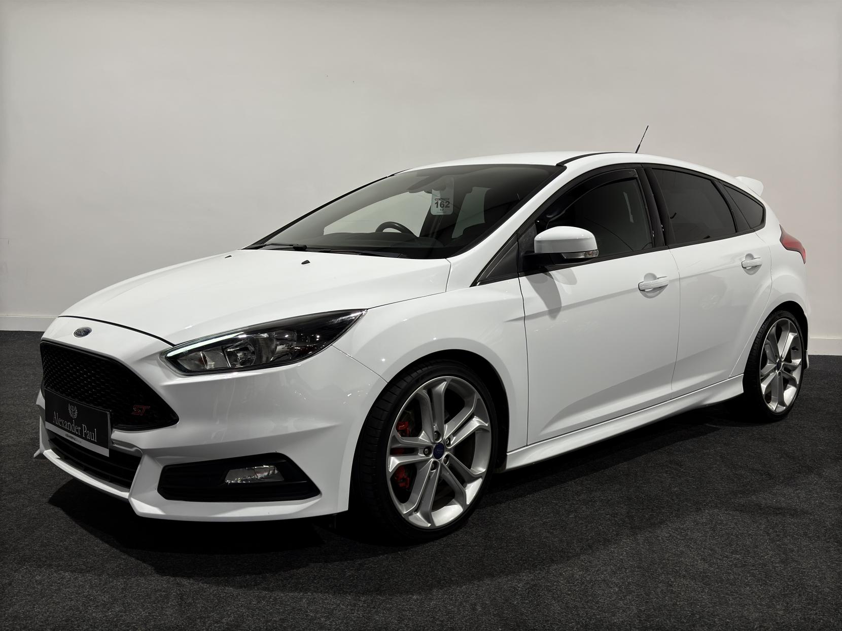 Ford Focus 2.0 TDCi ST-2 Hatchback 5dr Diesel Manual Euro 6 (s/s) (185 ps)