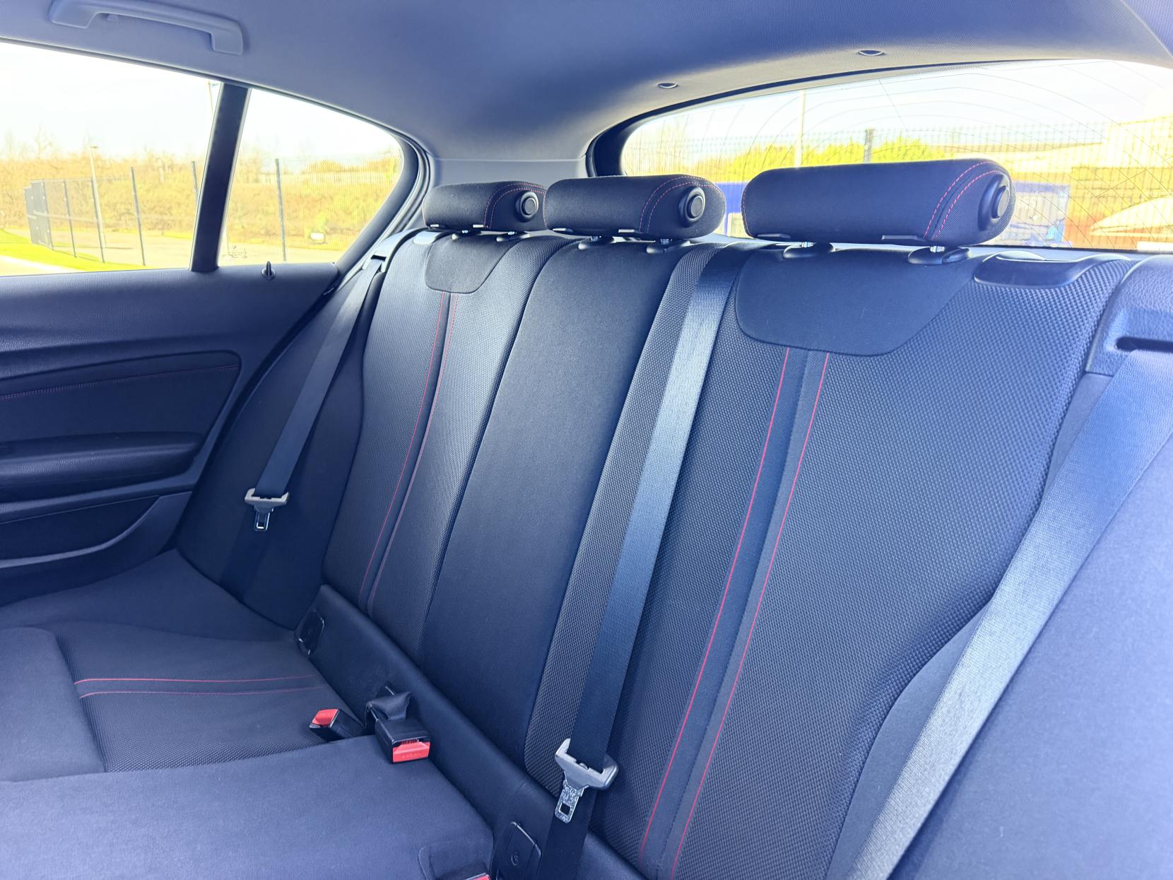 BMW 1 Series 2.0 118d Sport Hatchback 5dr Diesel Manual Euro 6 (s/s) (150 ps)