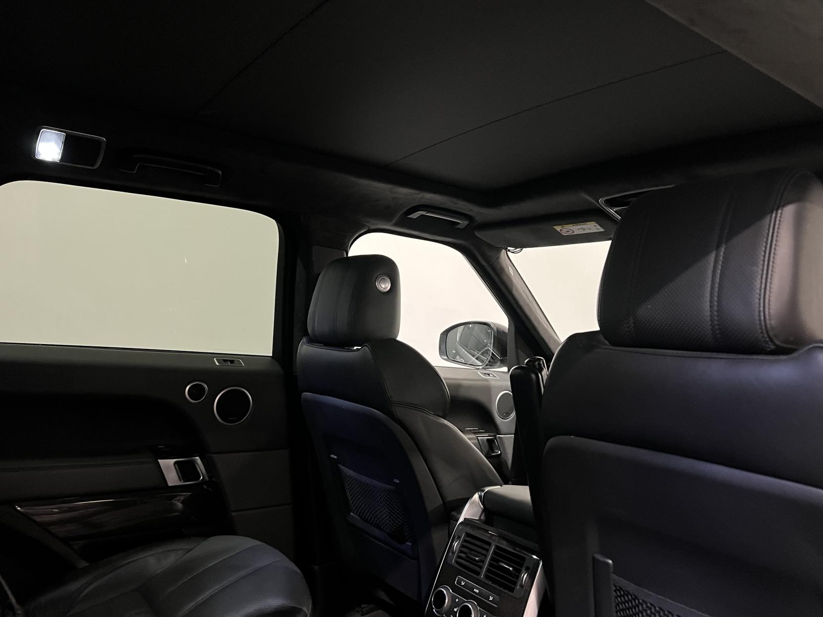 Land Rover Range Rover Sport 3.0 SD V6 Autobiography Dynamic SUV 5dr Diesel Auto 4WD Euro 6 (s/s) (306 ps)
