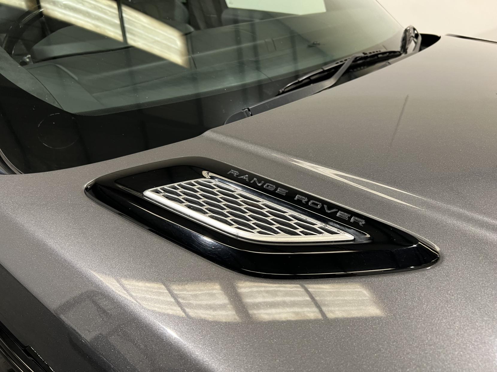 Land Rover Range Rover Sport 3.0 SD V6 Autobiography Dynamic SUV 5dr Diesel Auto 4WD Euro 6 (s/s) (306 ps)