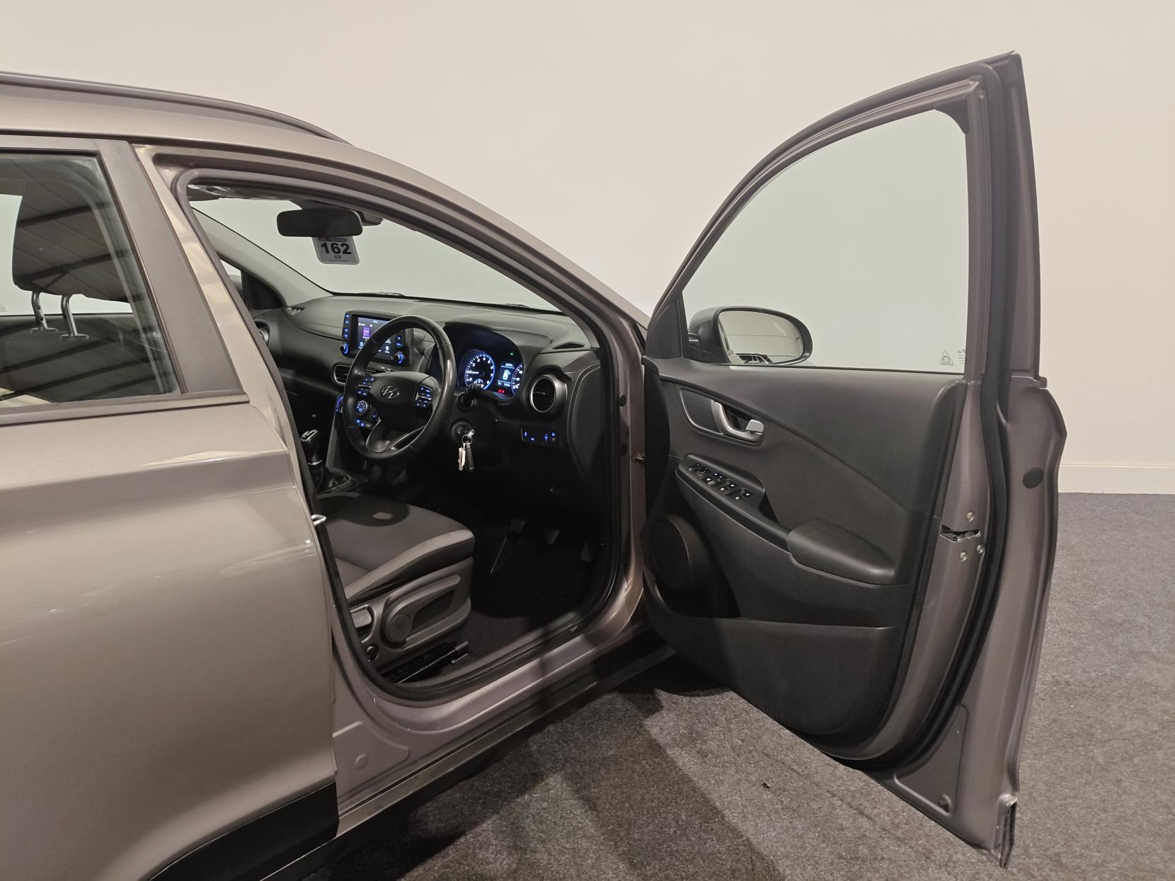 Hyundai KONA 1.0 T-GDi Blue Drive SE SUV 5dr Petrol Manual Euro 6 (s/s) (120 ps)