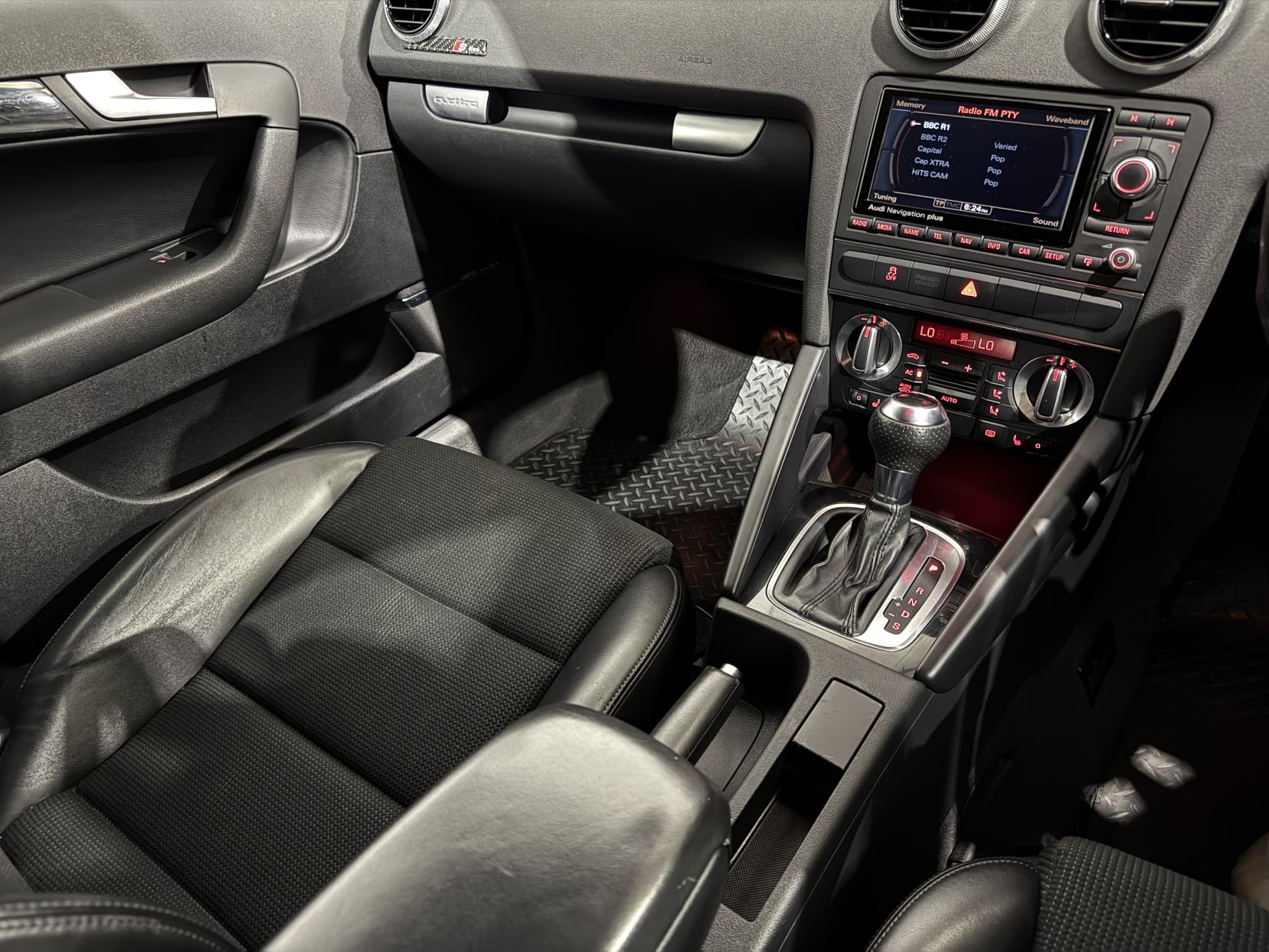 Audi A3 2.0 TFSI Black Edition Sportback 5dr Petrol S Tronic quattro Euro 5 (200 ps)