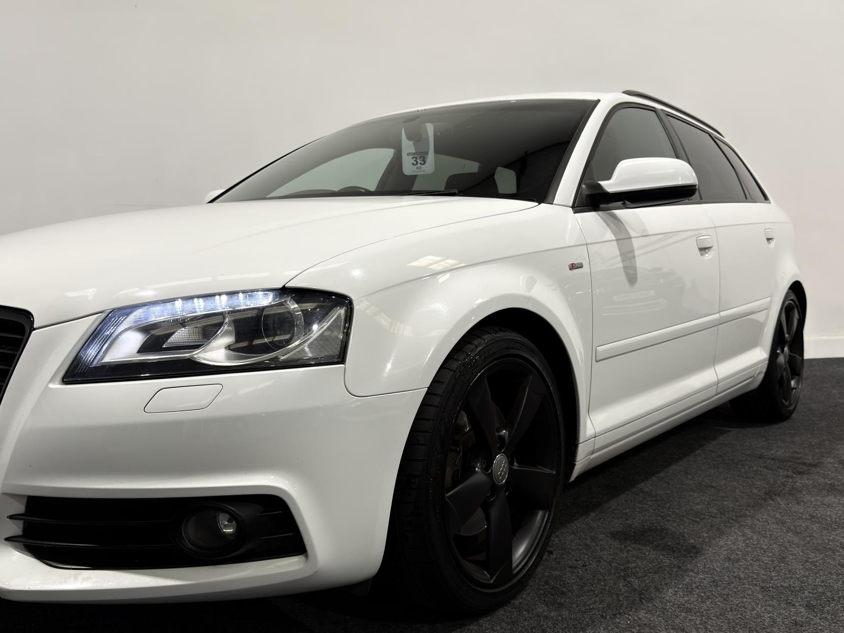 Audi A3 2.0 TFSI Black Edition Sportback 5dr Petrol S Tronic quattro Euro 5 (200 ps)